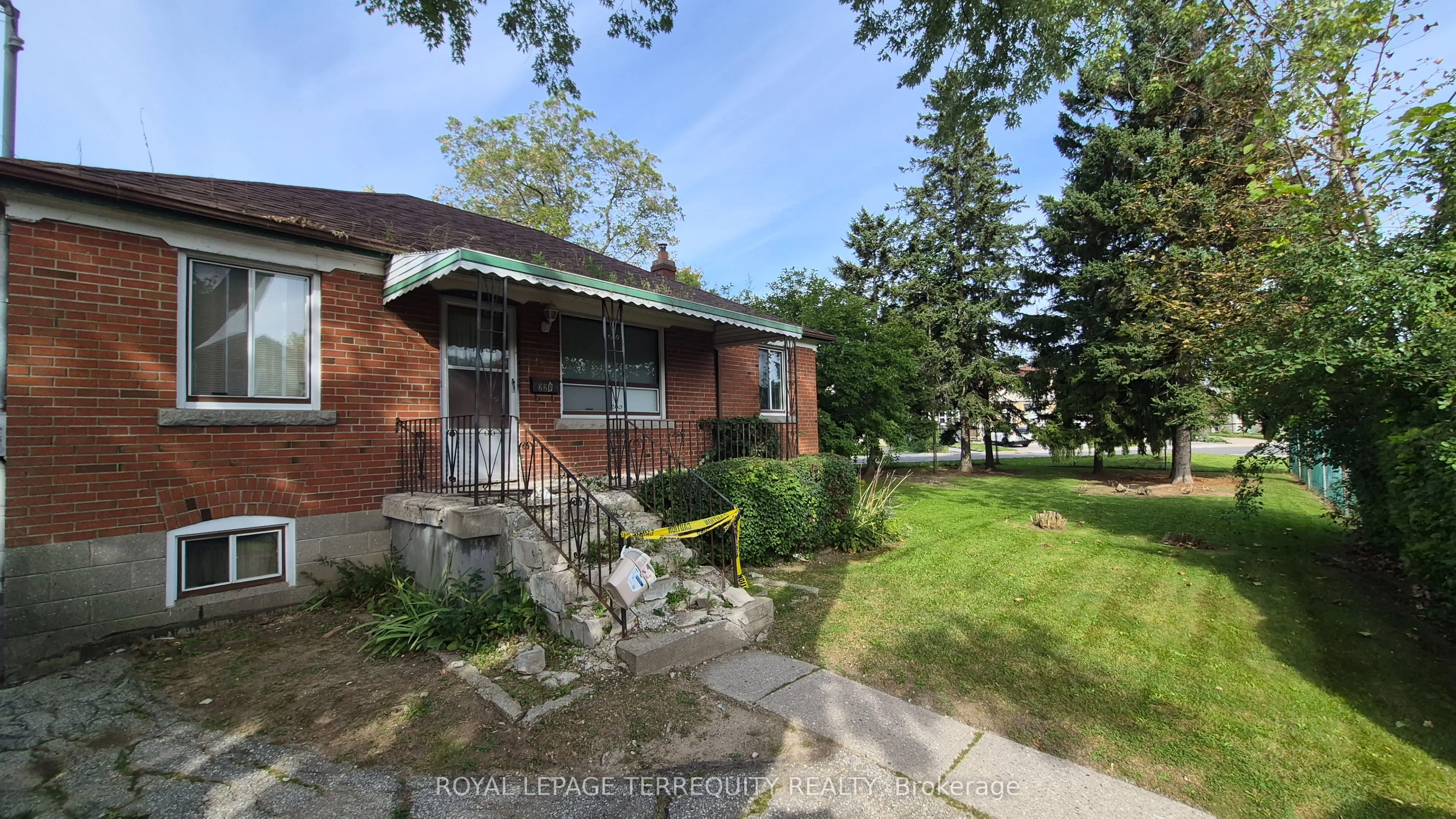 228 South Woodrow Boulevard