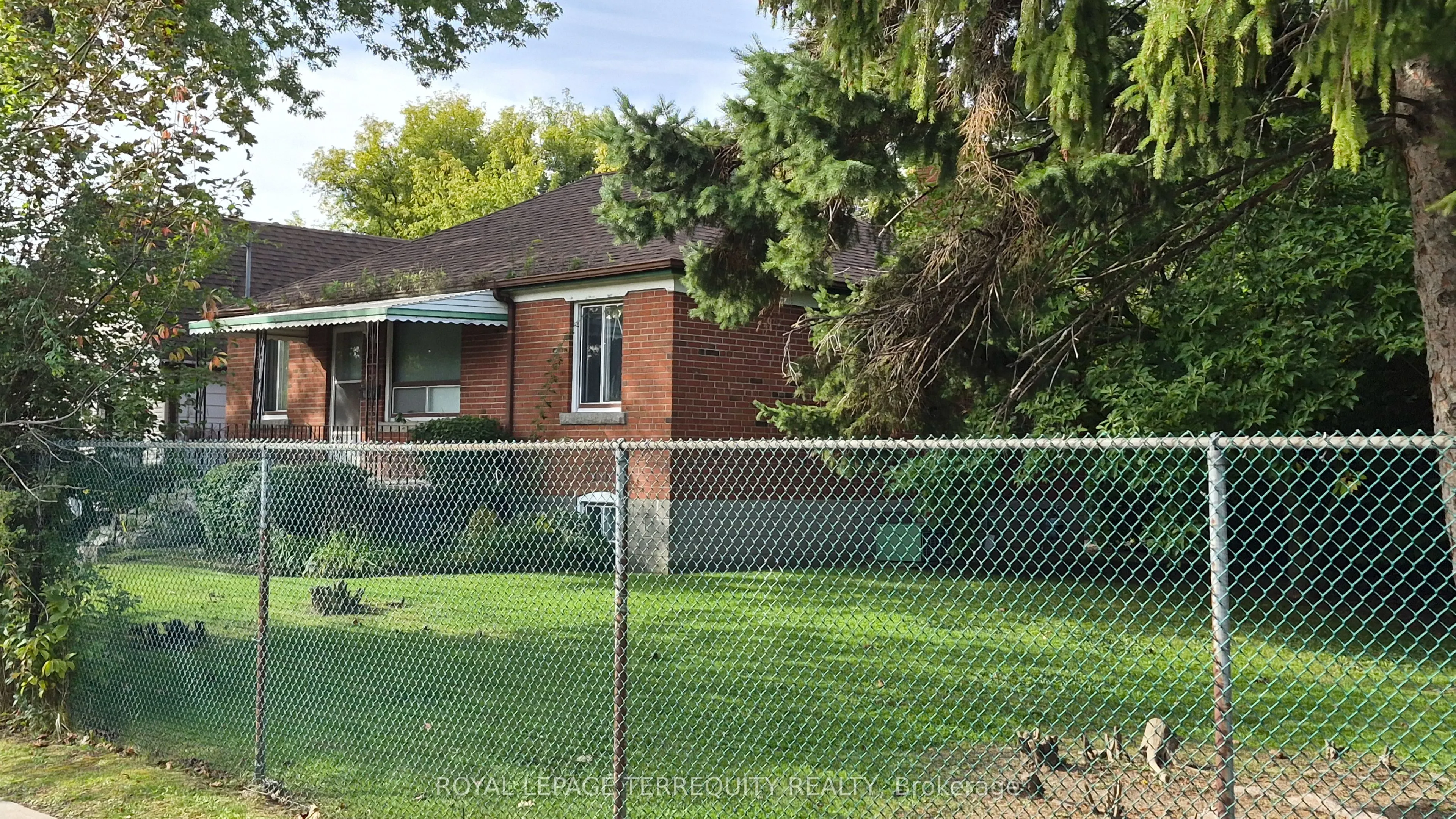 228 South Woodrow Boulevard