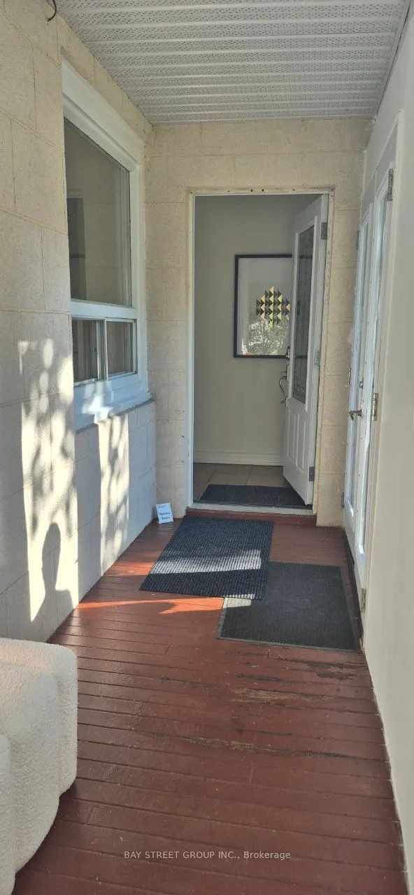 7 Emmott Avenue