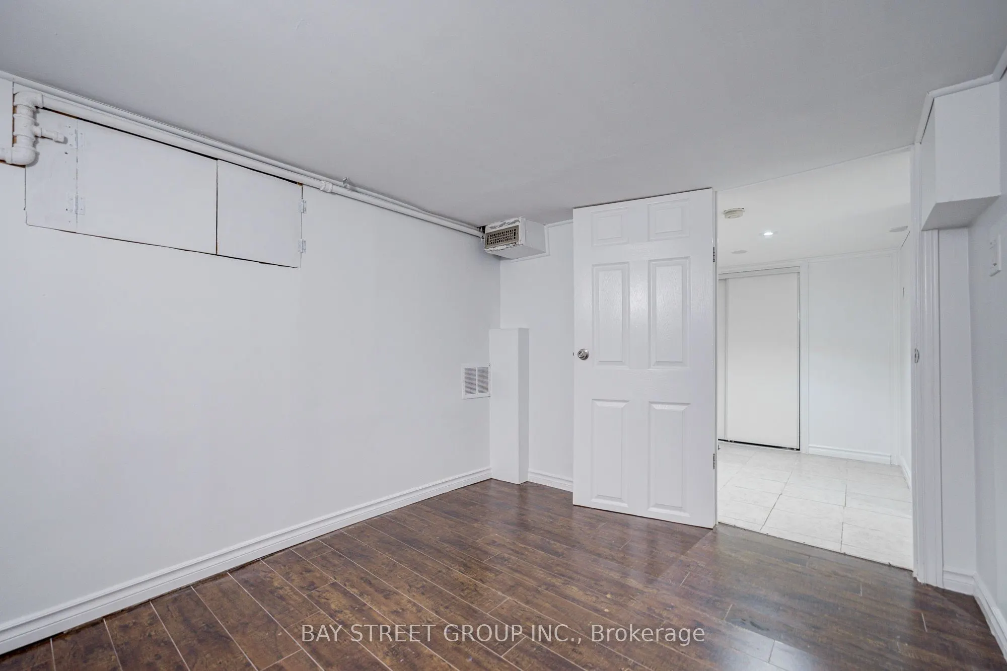 7 Emmott Avenue