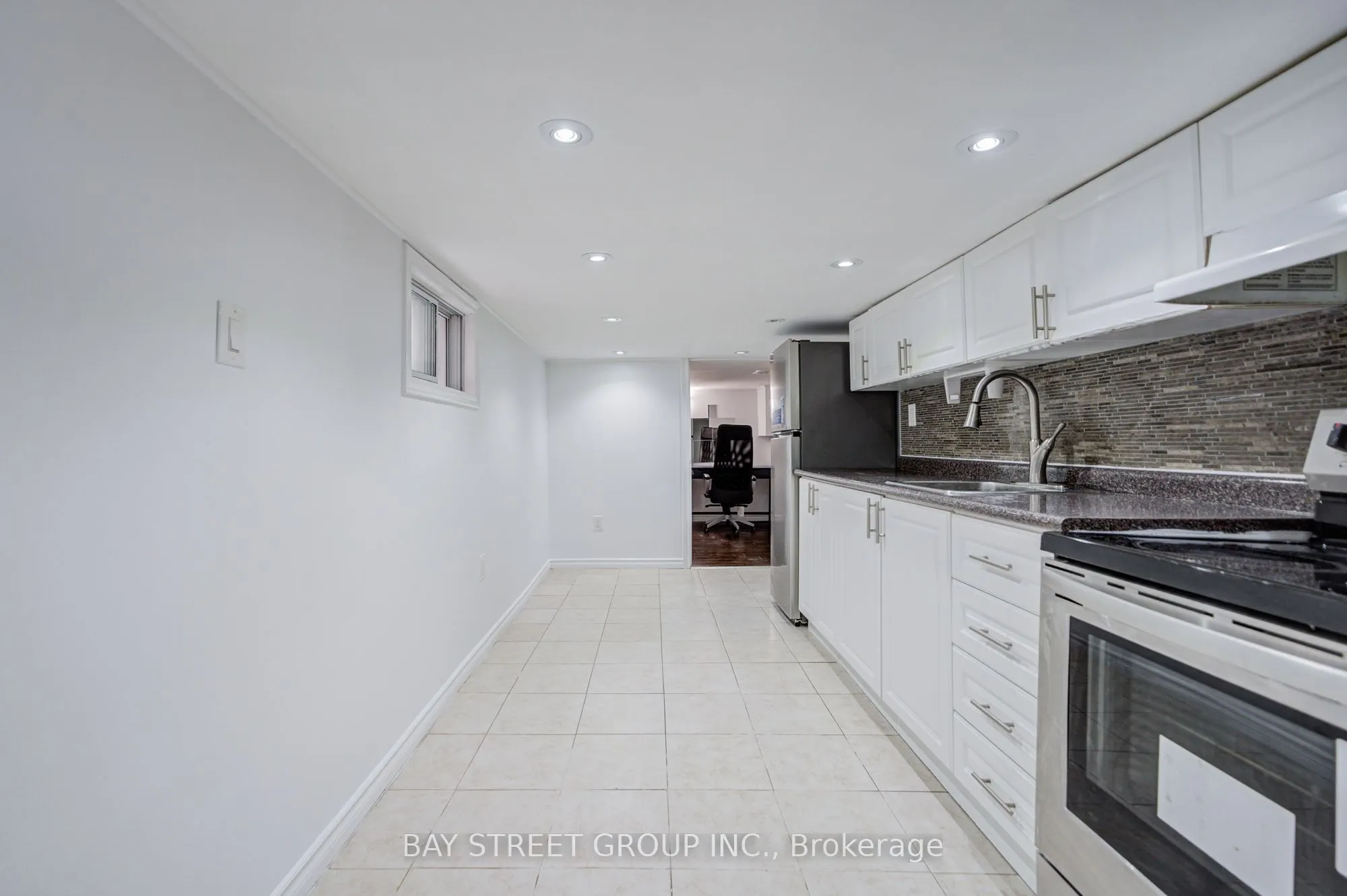 7 Emmott Avenue