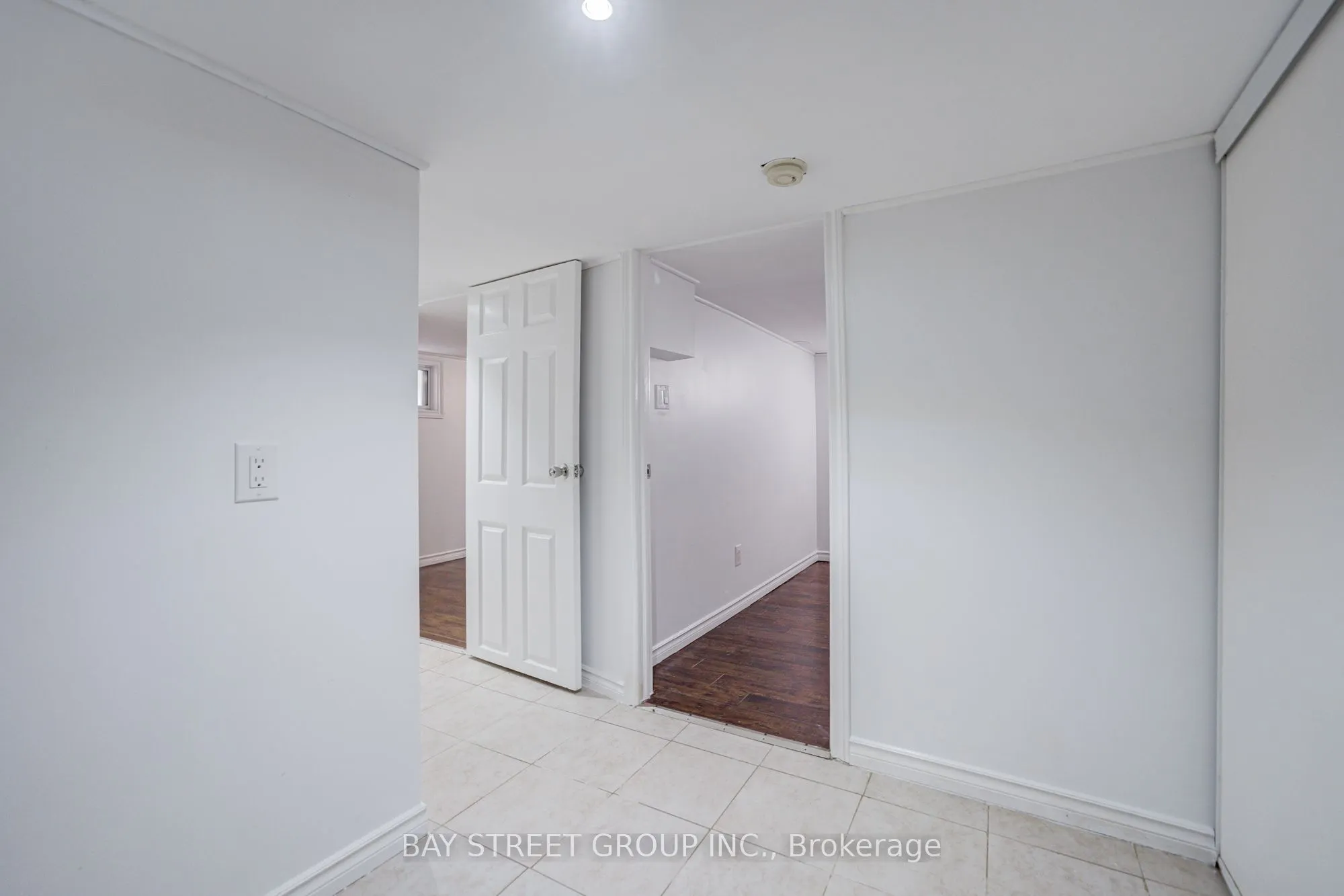 7 Emmott Avenue