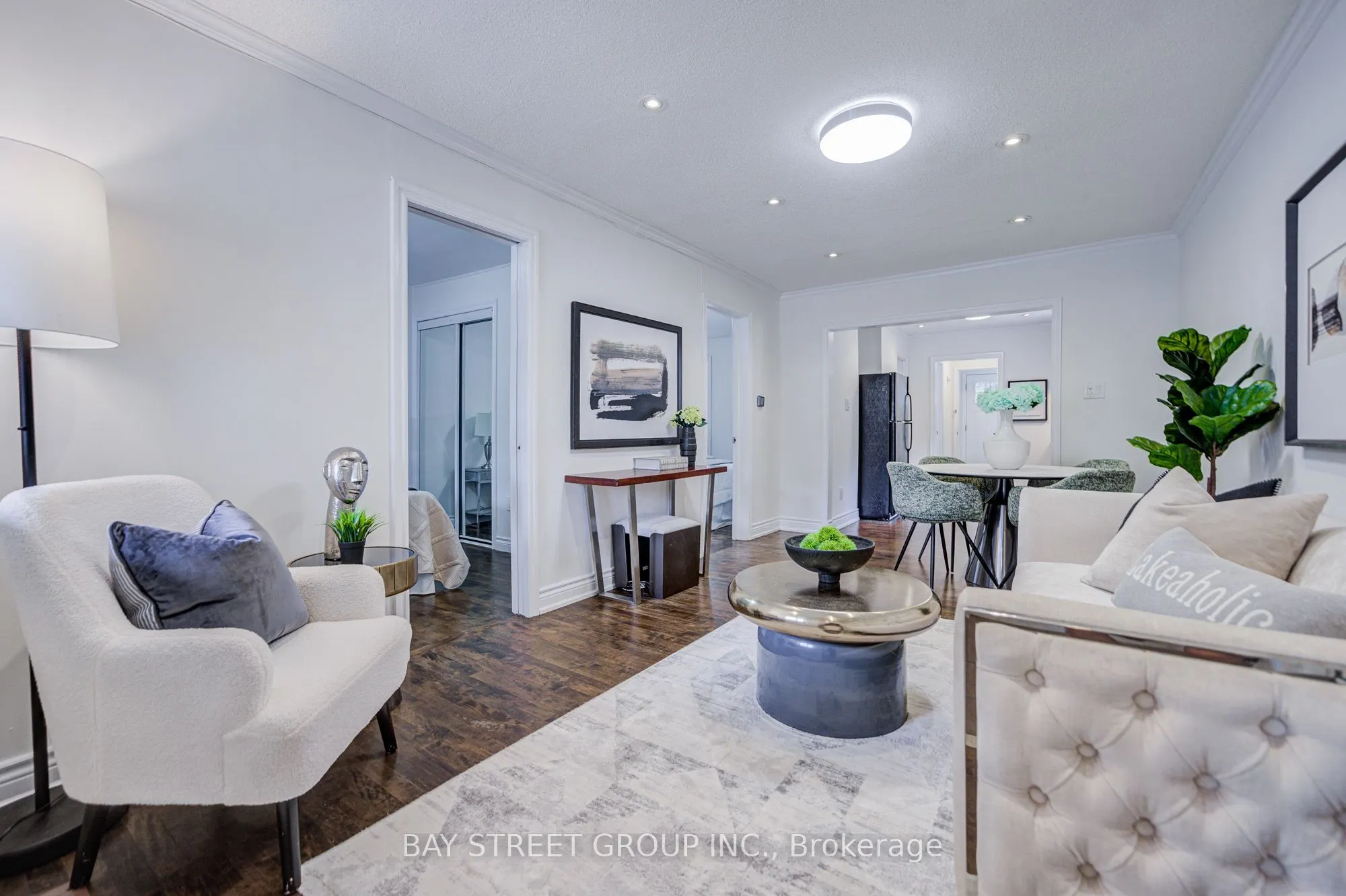 7 Emmott Avenue
