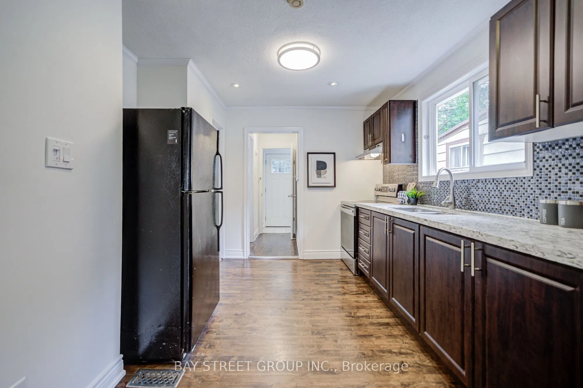 7 Emmott Avenue