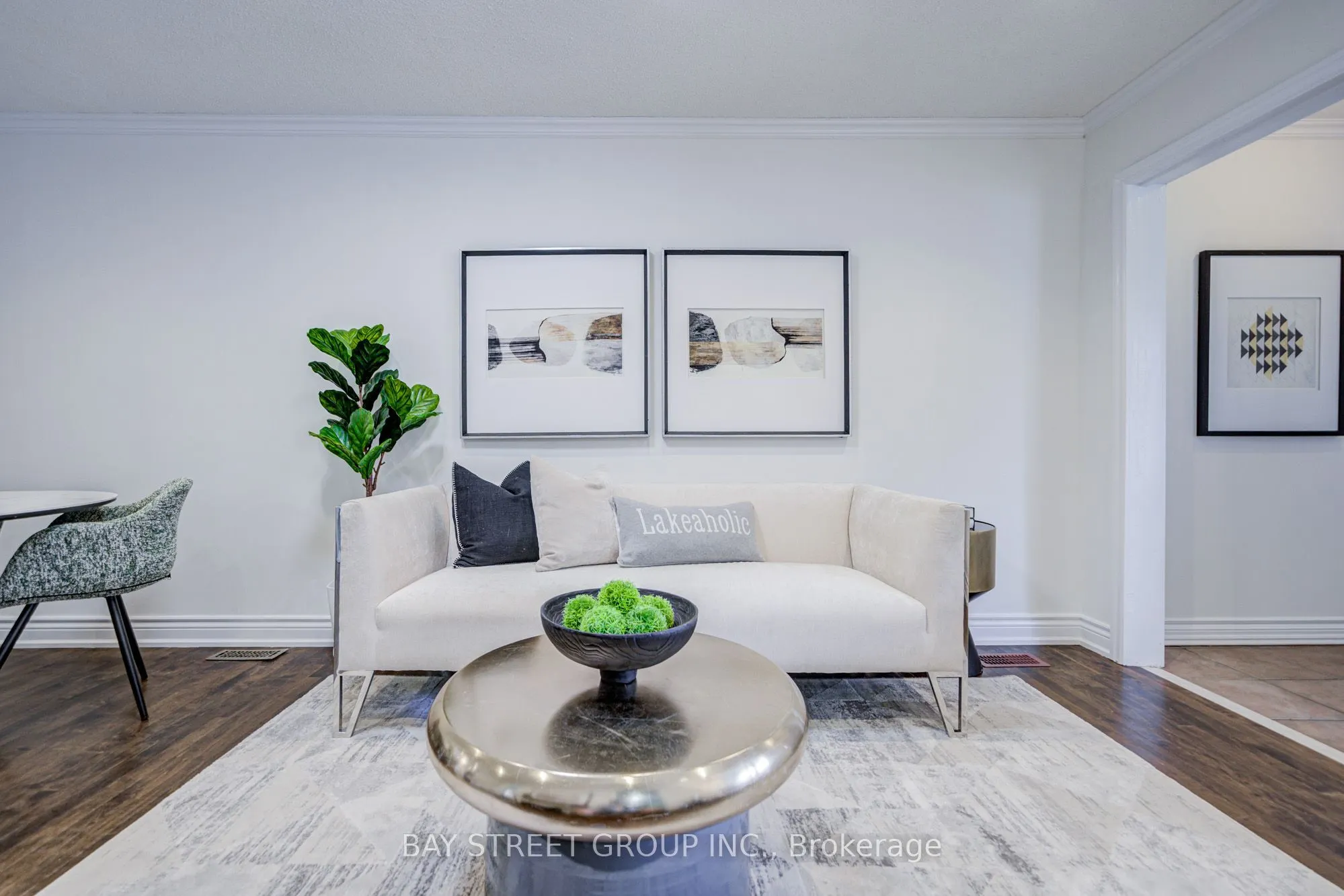 7 Emmott Avenue