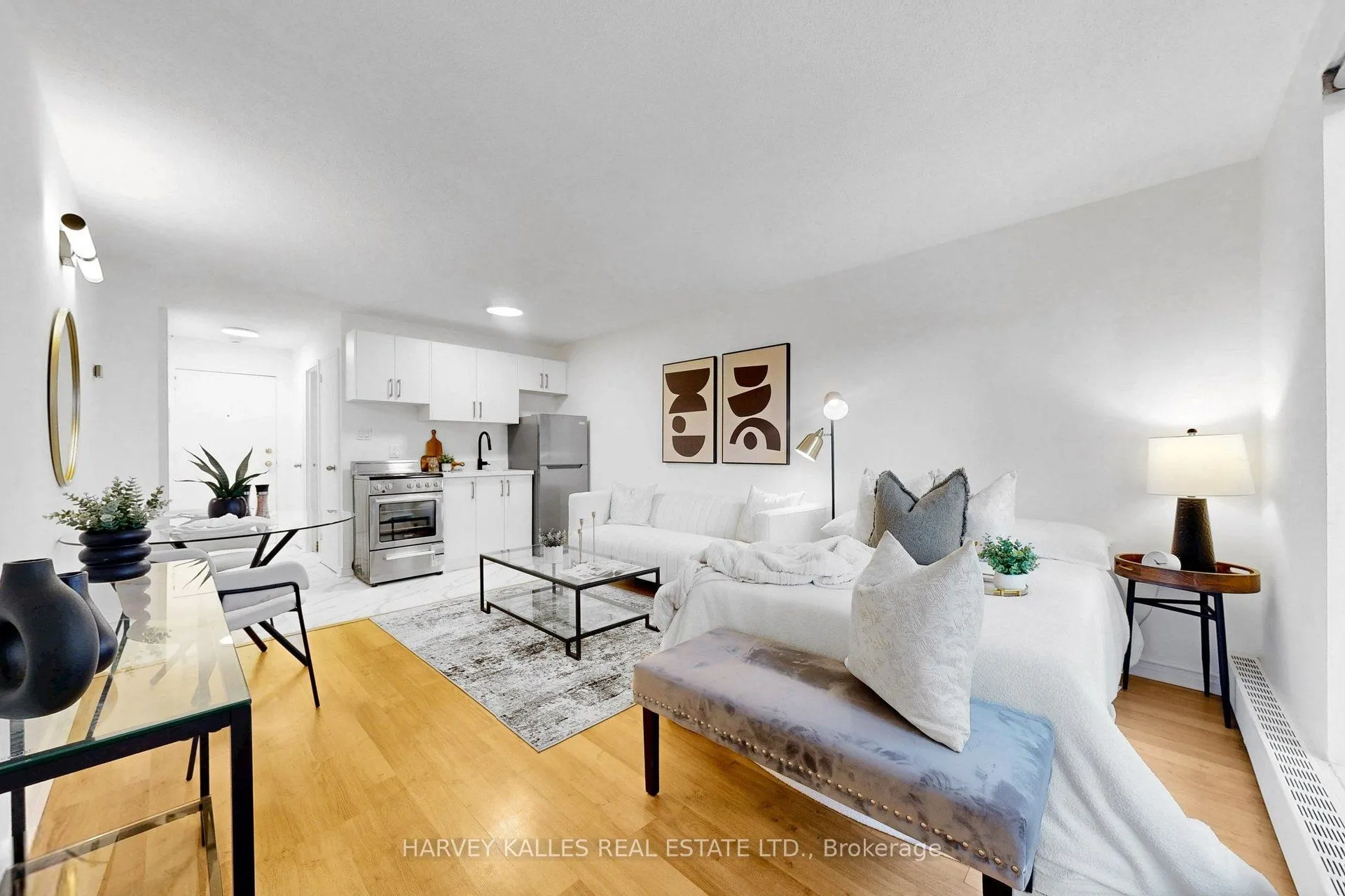 123 Woodbine Avenue #315