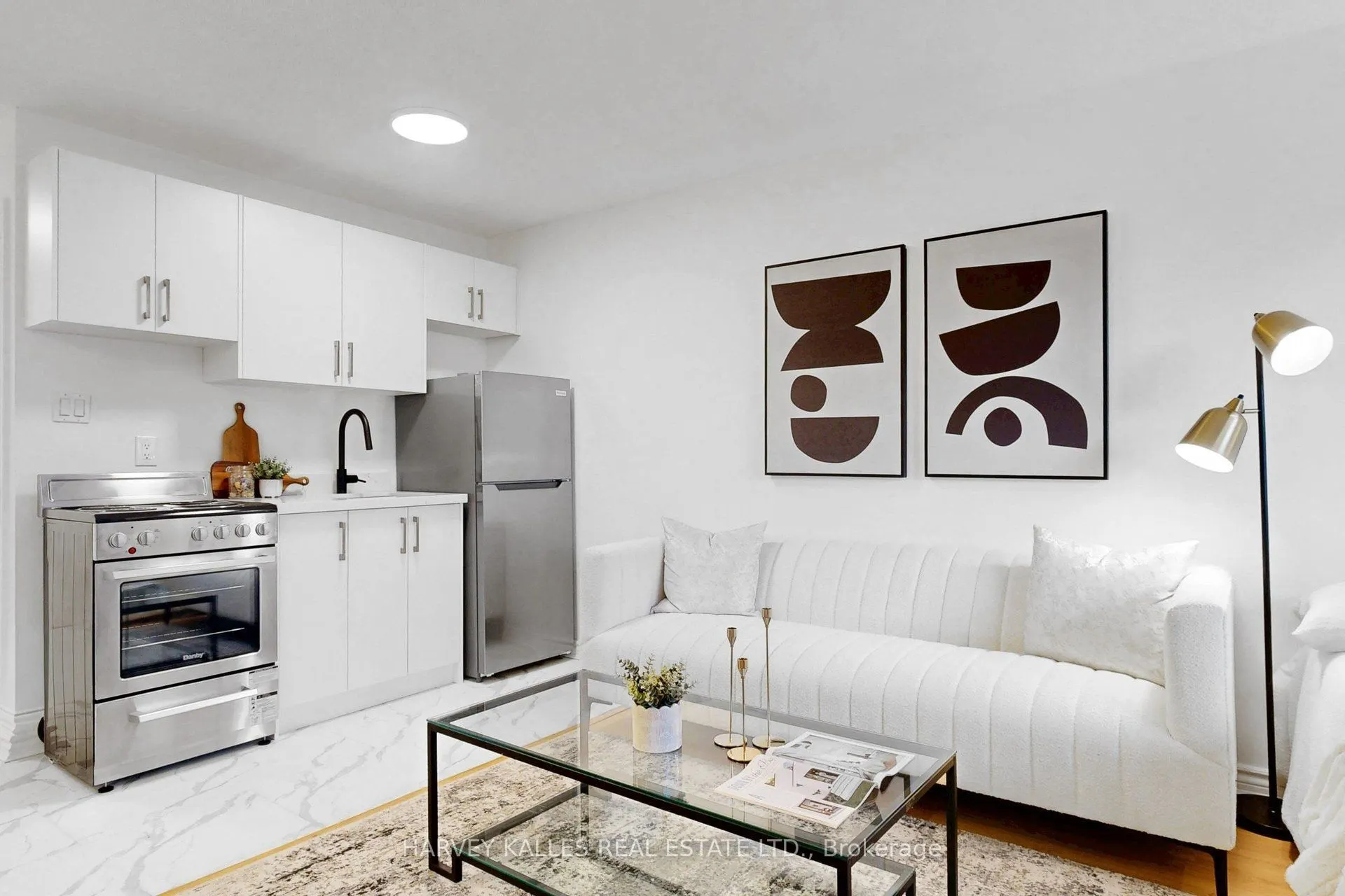 123 Woodbine Avenue #315