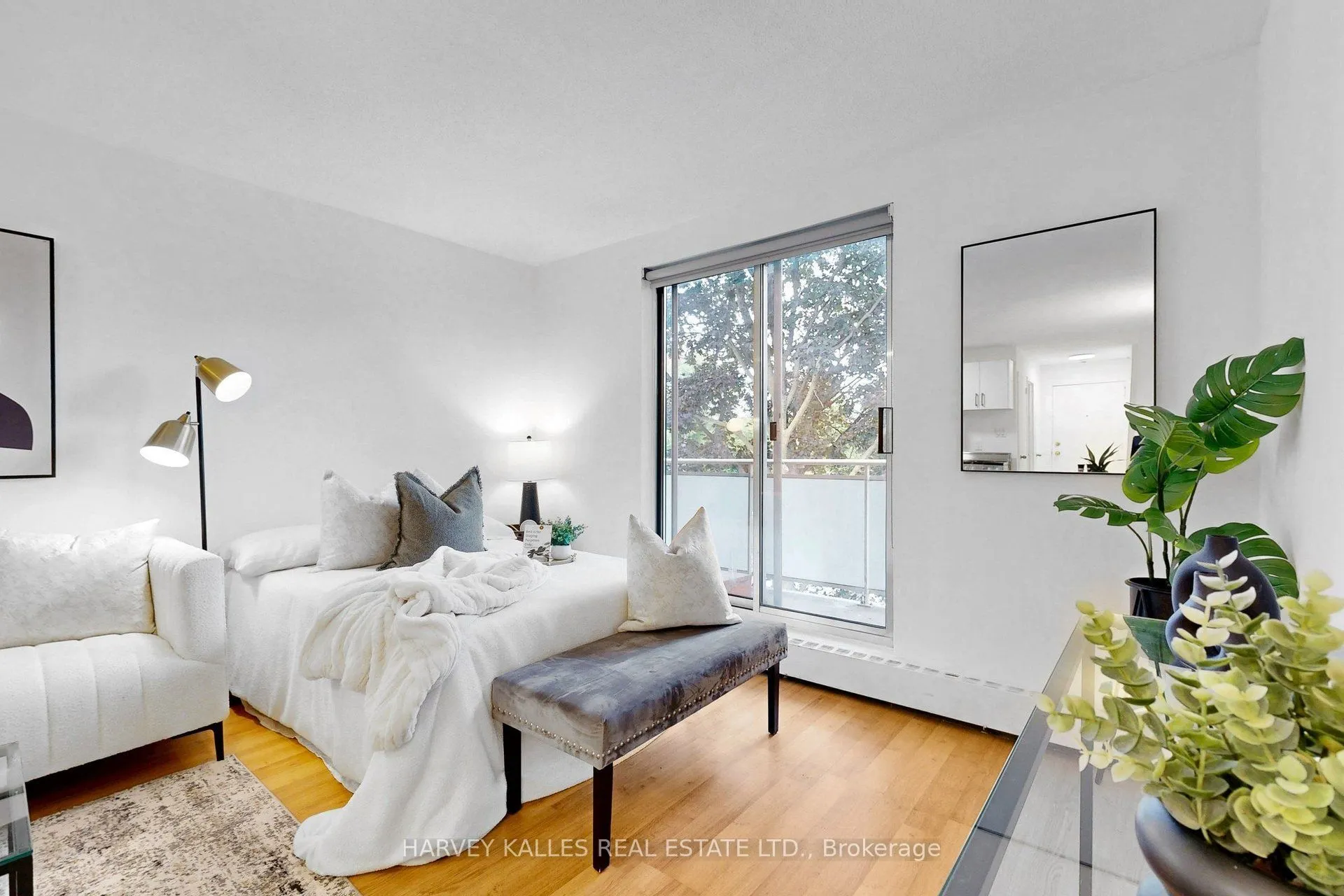 123 Woodbine Avenue #315