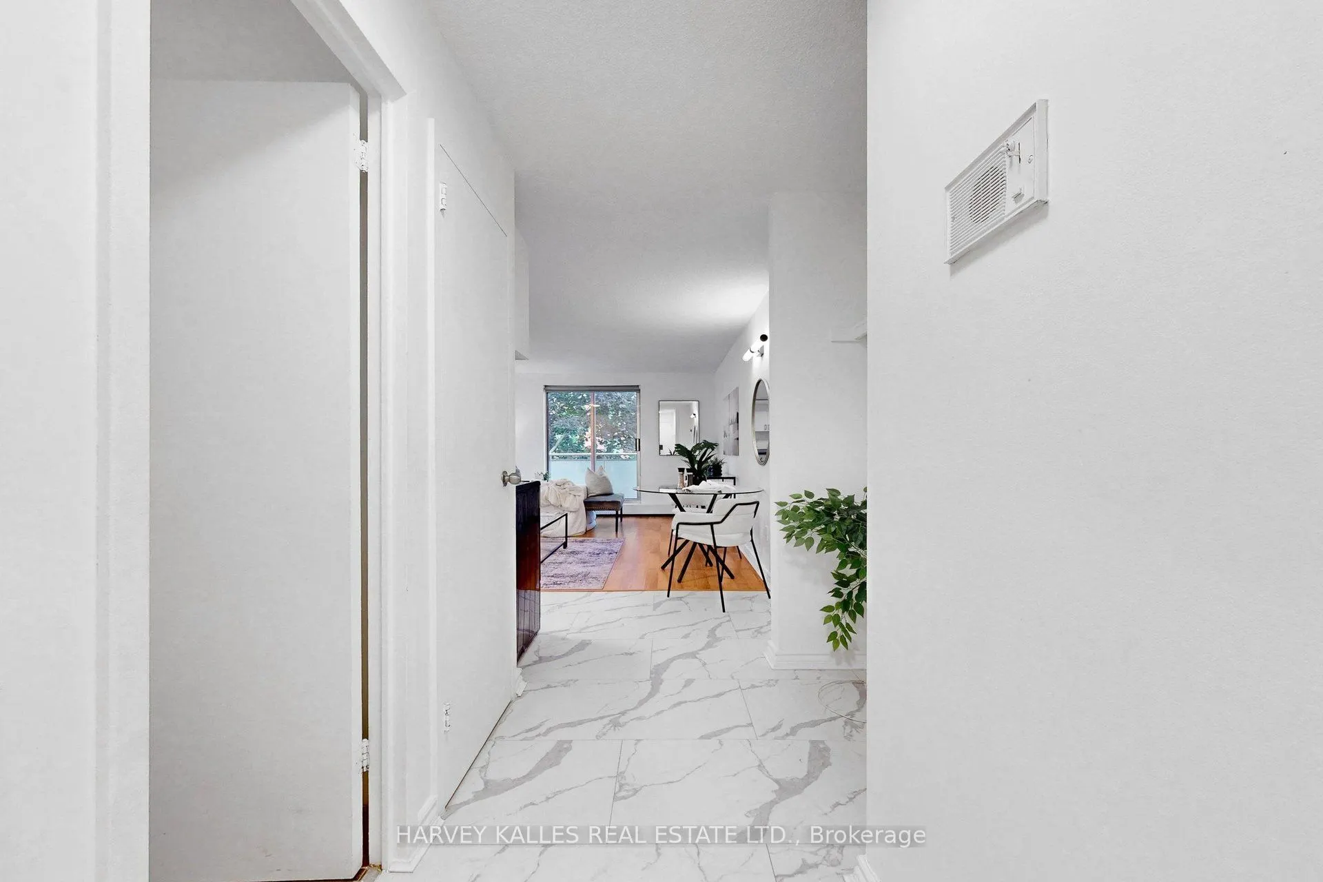 123 Woodbine Avenue #315