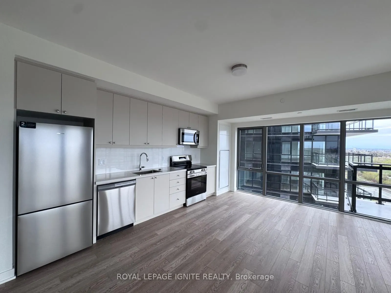 51 Clarington Boulevard #1124