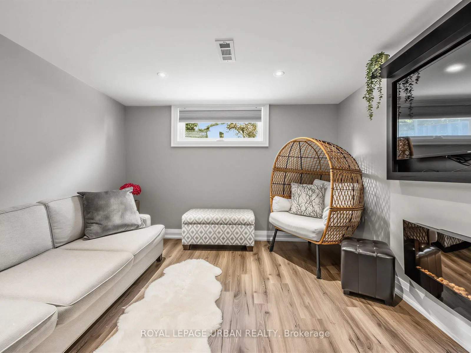 15 Samya Court