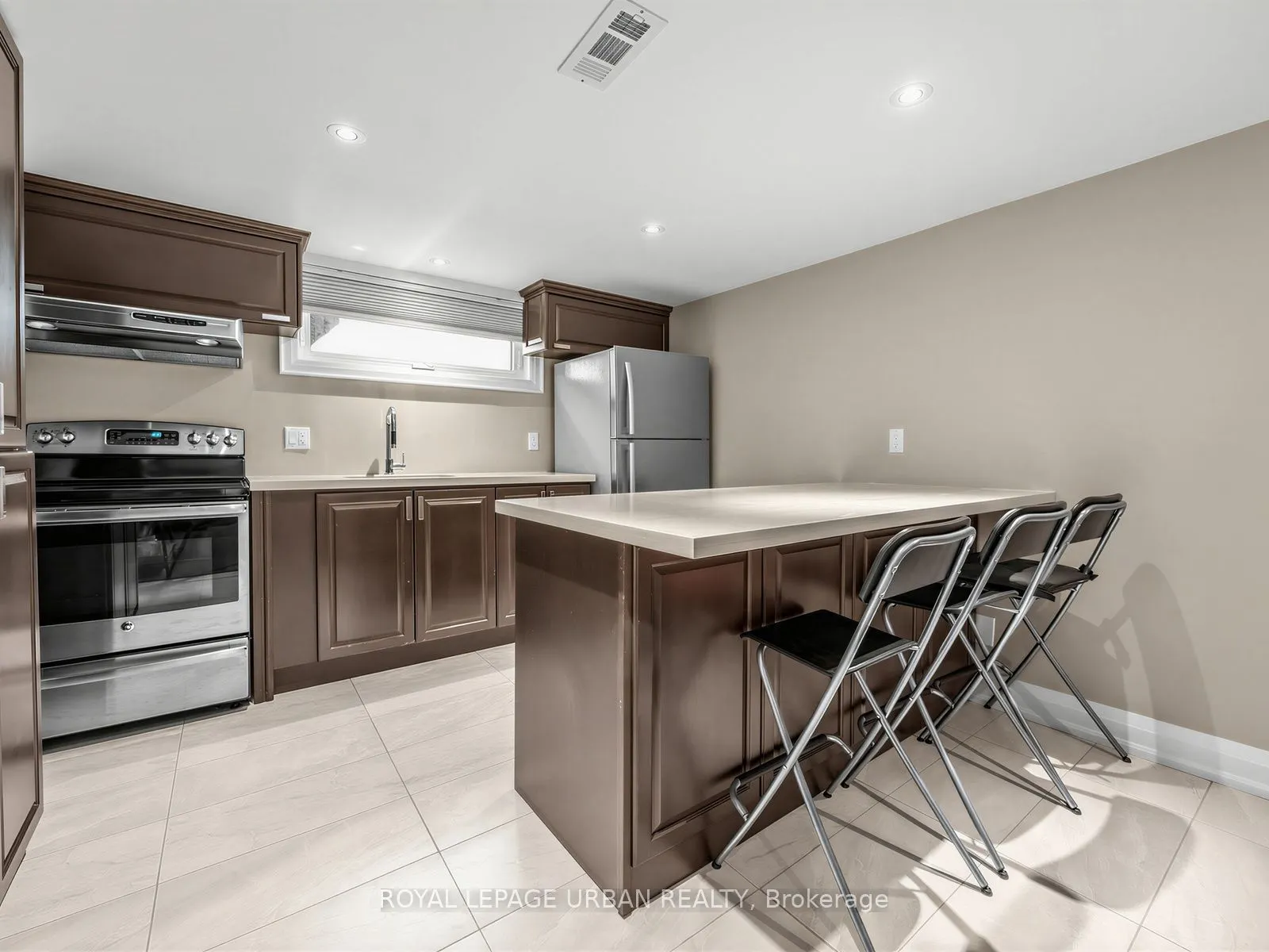 15 Samya Court