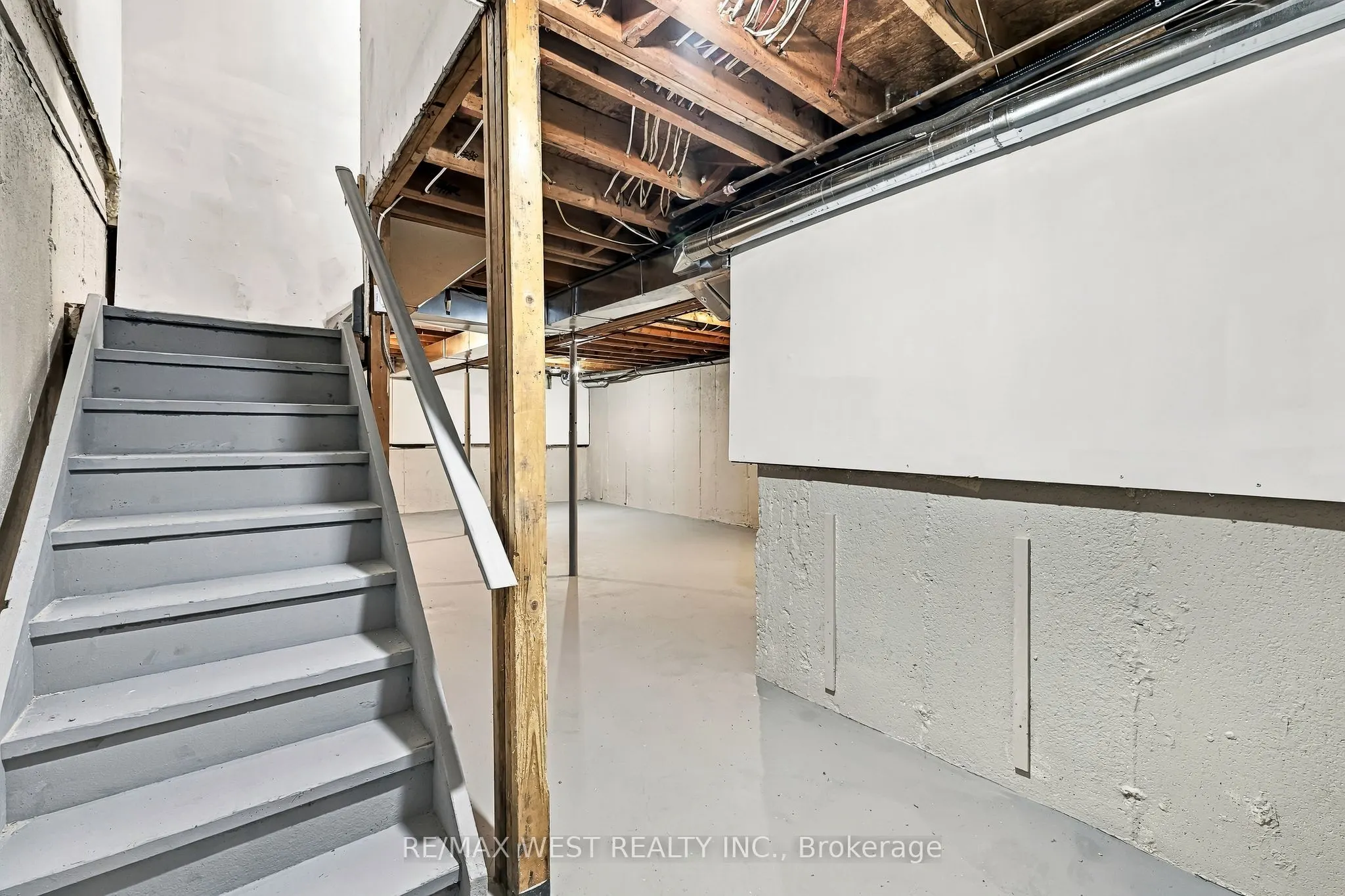 721 Cricklewood Drive #3