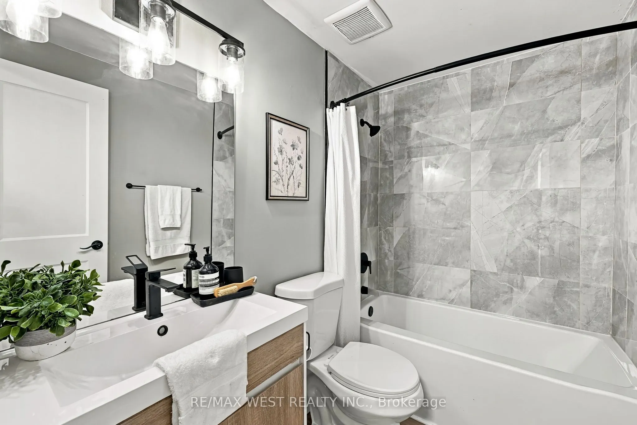 721 Cricklewood Drive #3