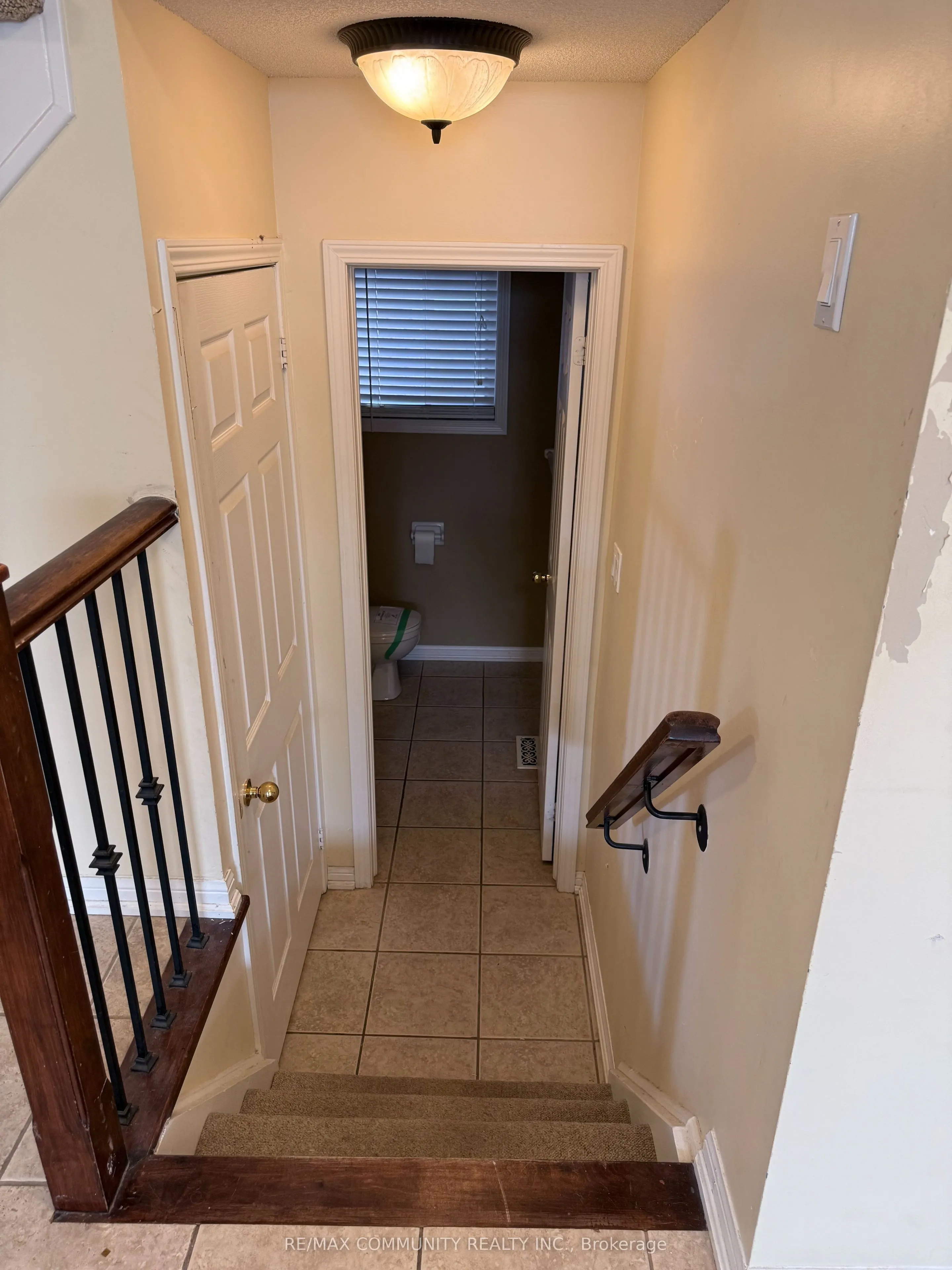 3 Baycliffe Drive