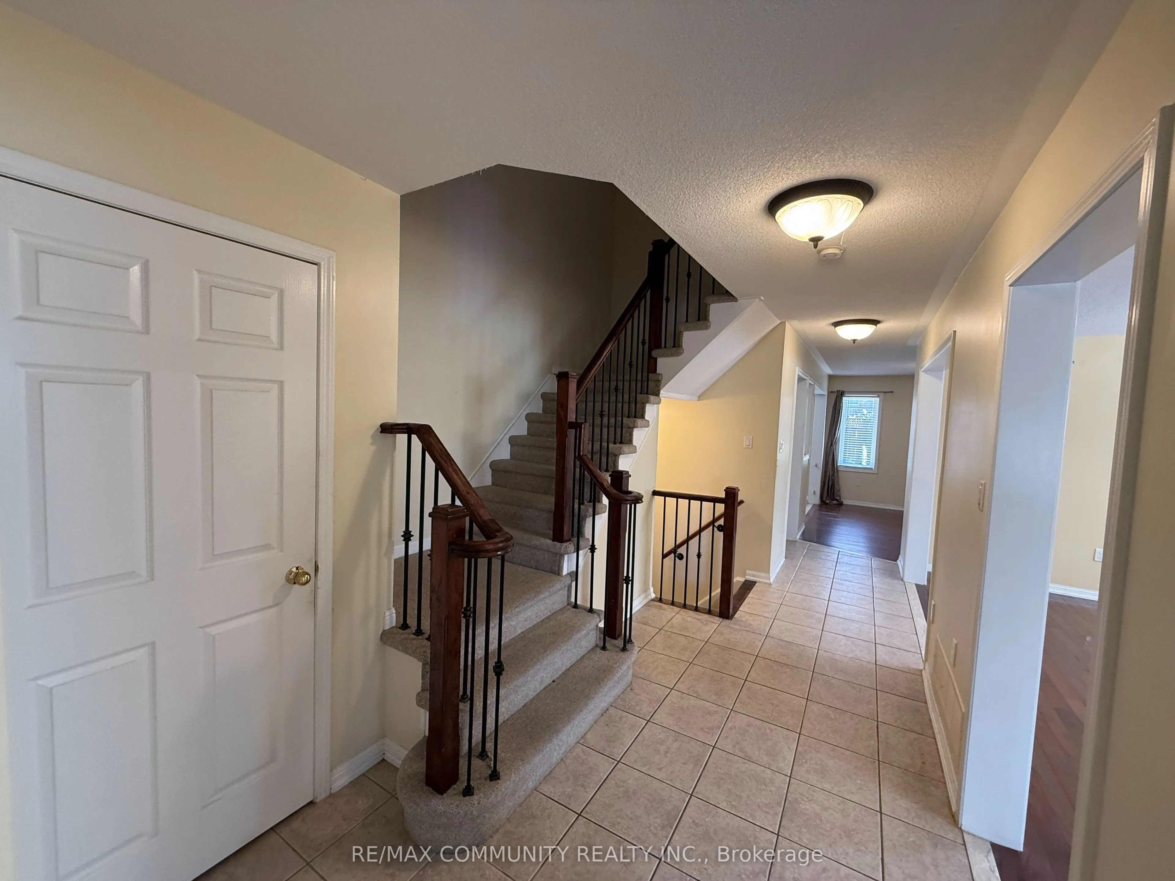 3 Baycliffe Drive