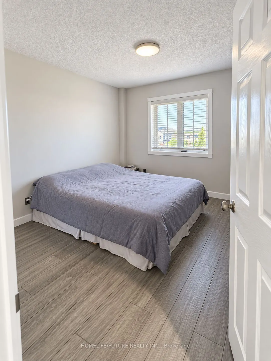 98 Guildwood Drive