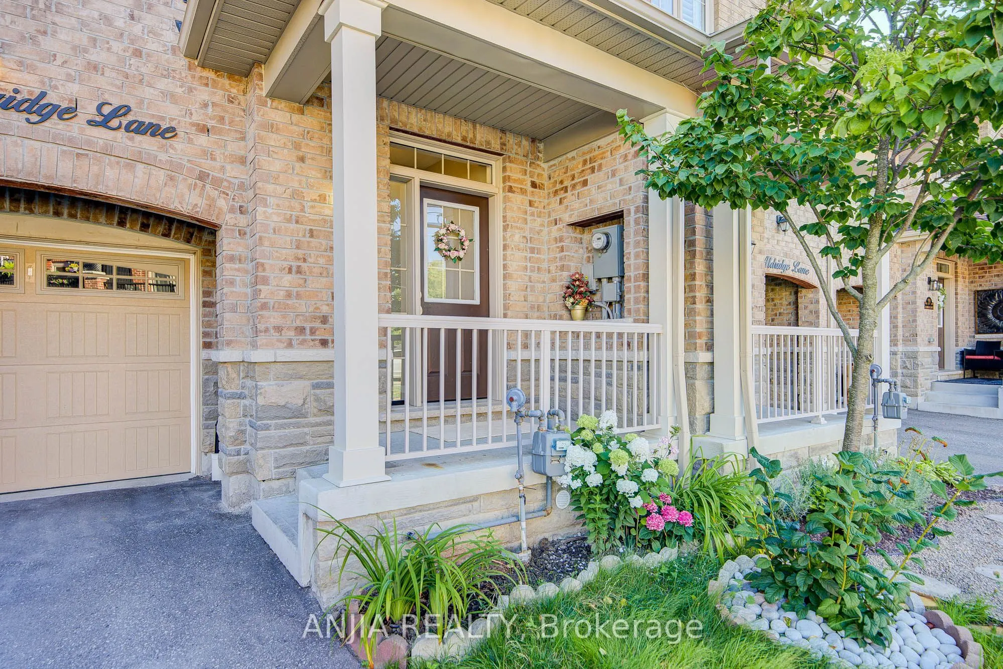 33 Aldridge Lane