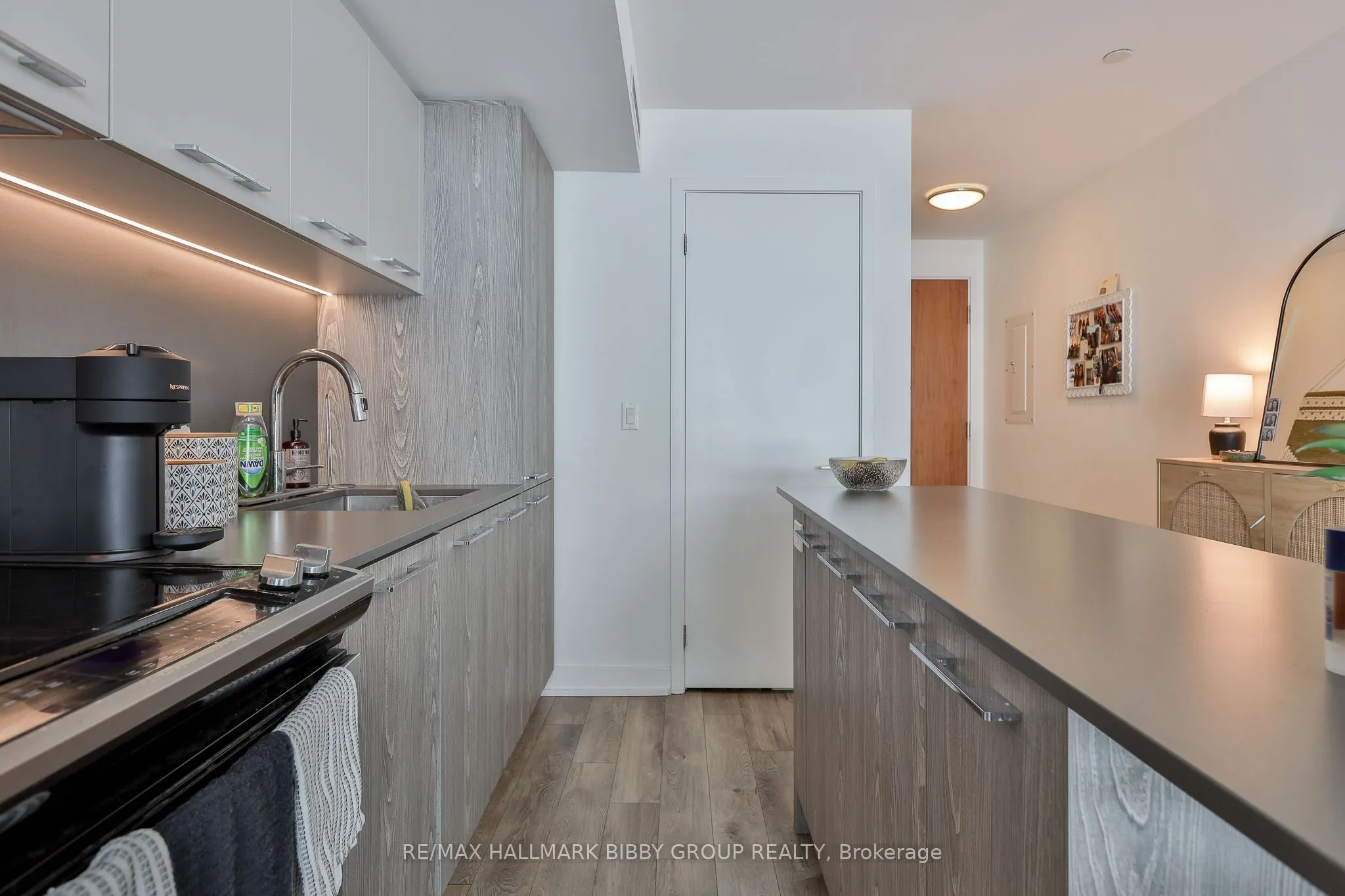 25 Baseball Place #1001
