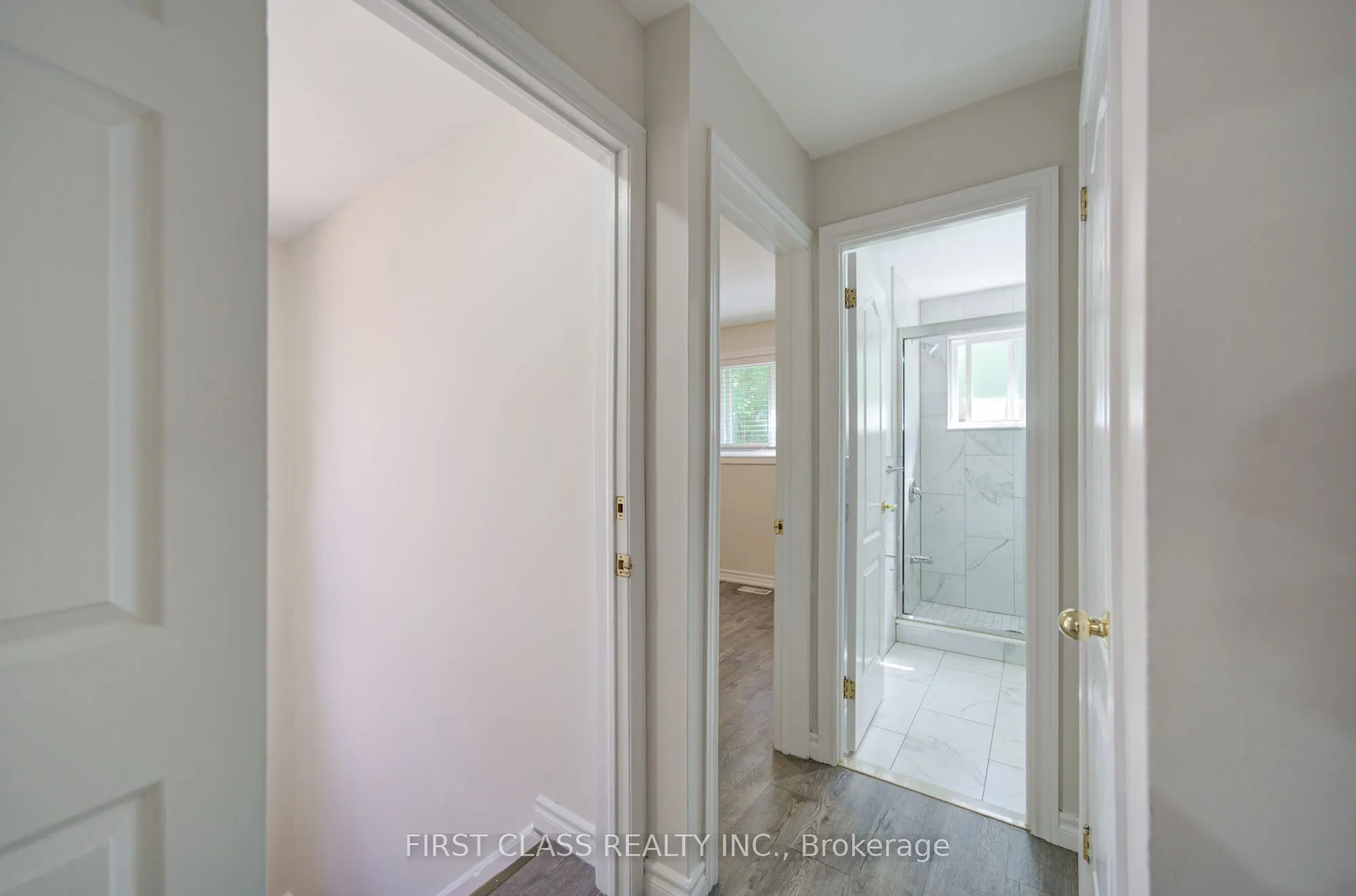427 Leslie Street