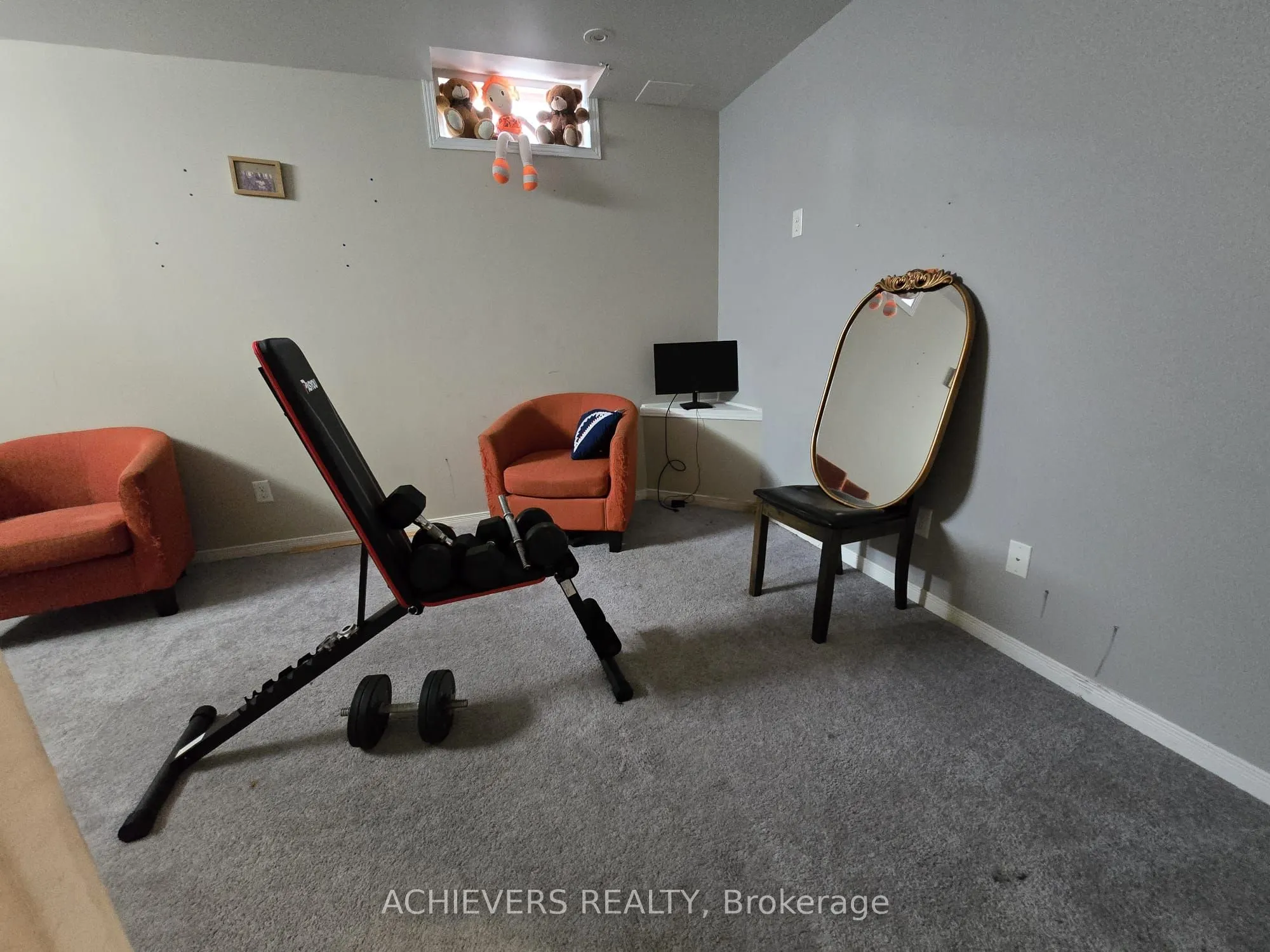 240 SCOTTSDALE Drive