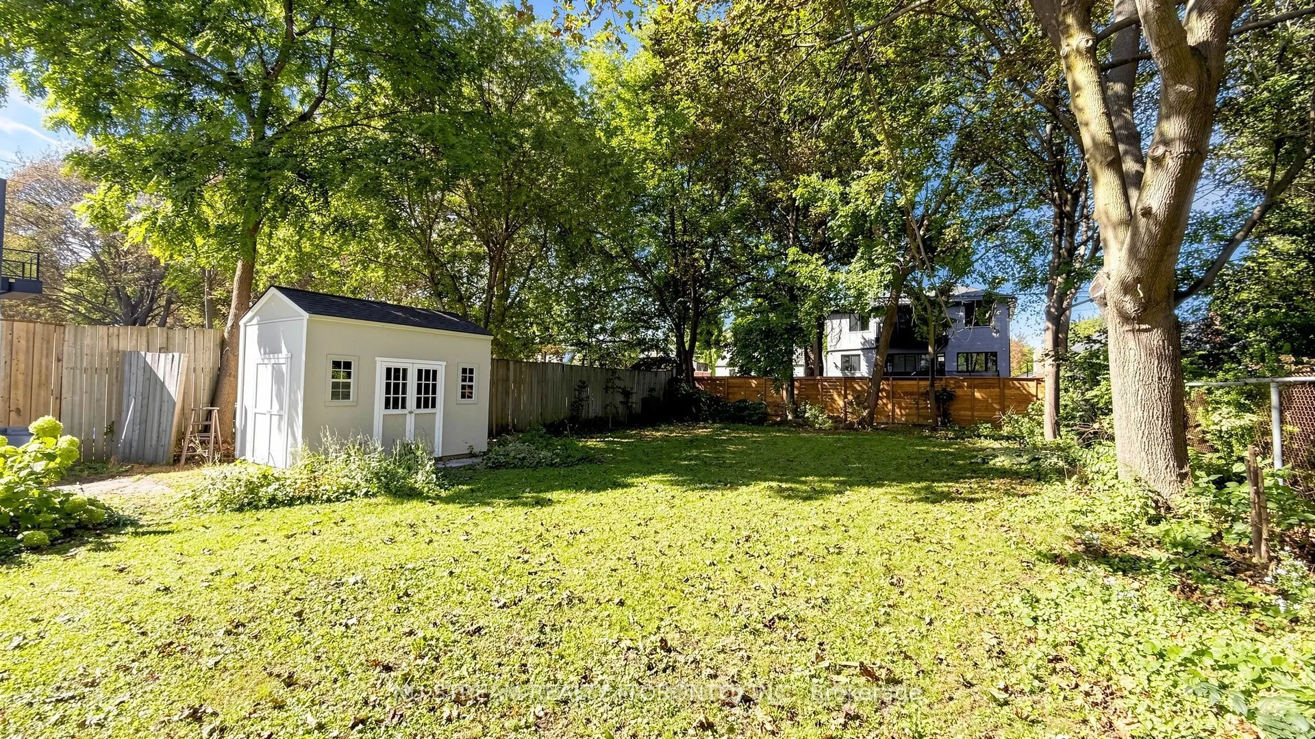 226 Oakridge Drive