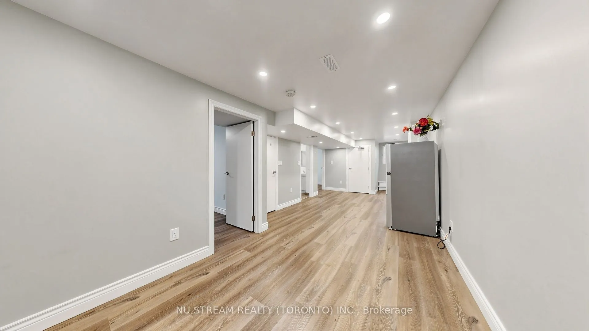 226 Oakridge Drive