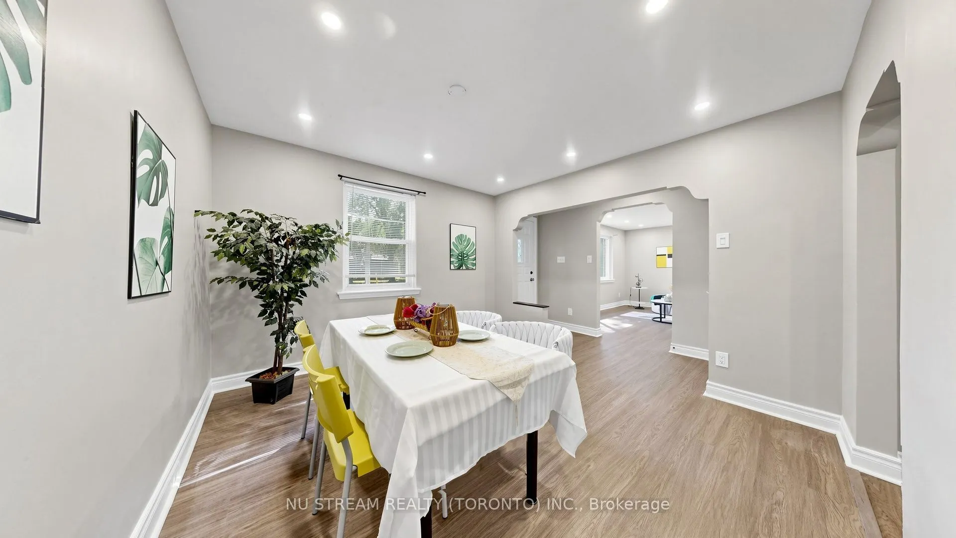 226 Oakridge Drive