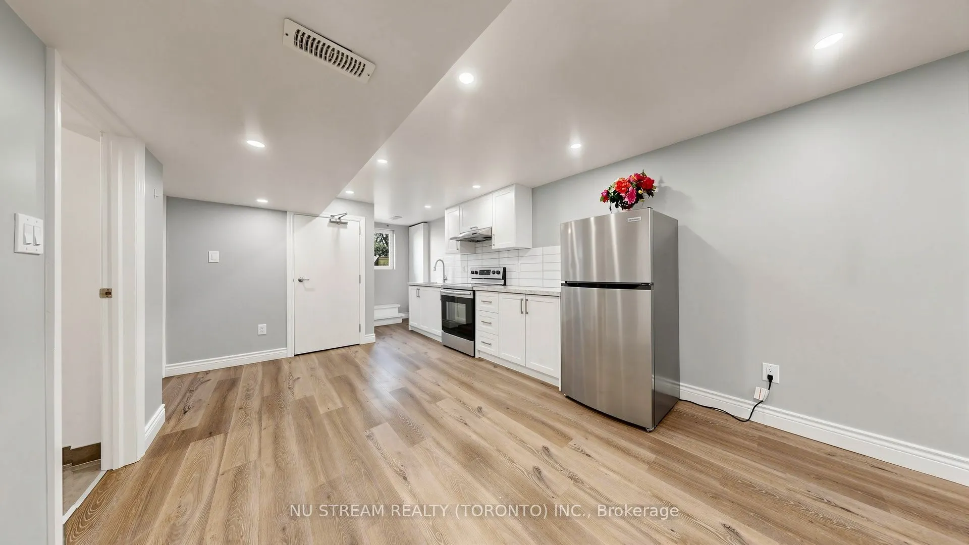 226 Oakridge Drive