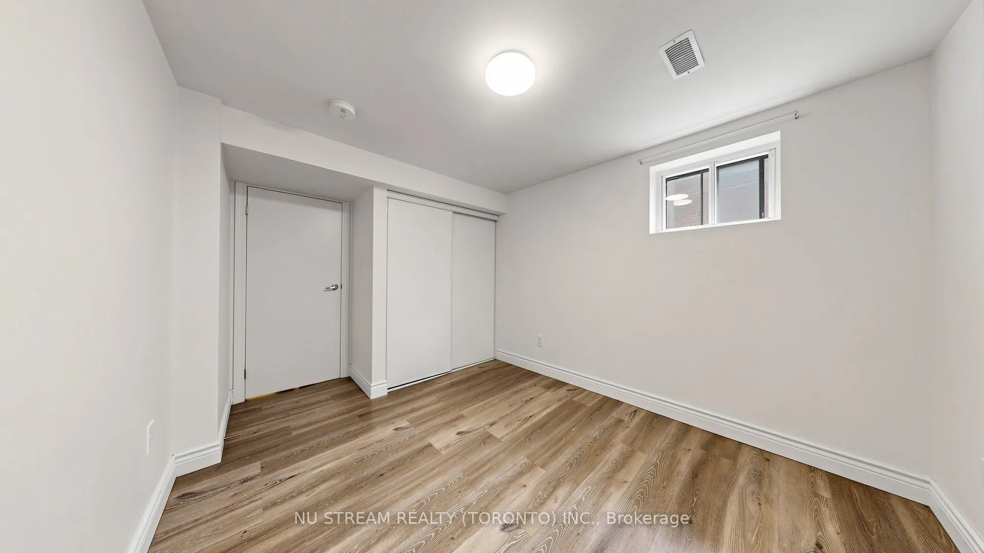226 Oakridge Drive