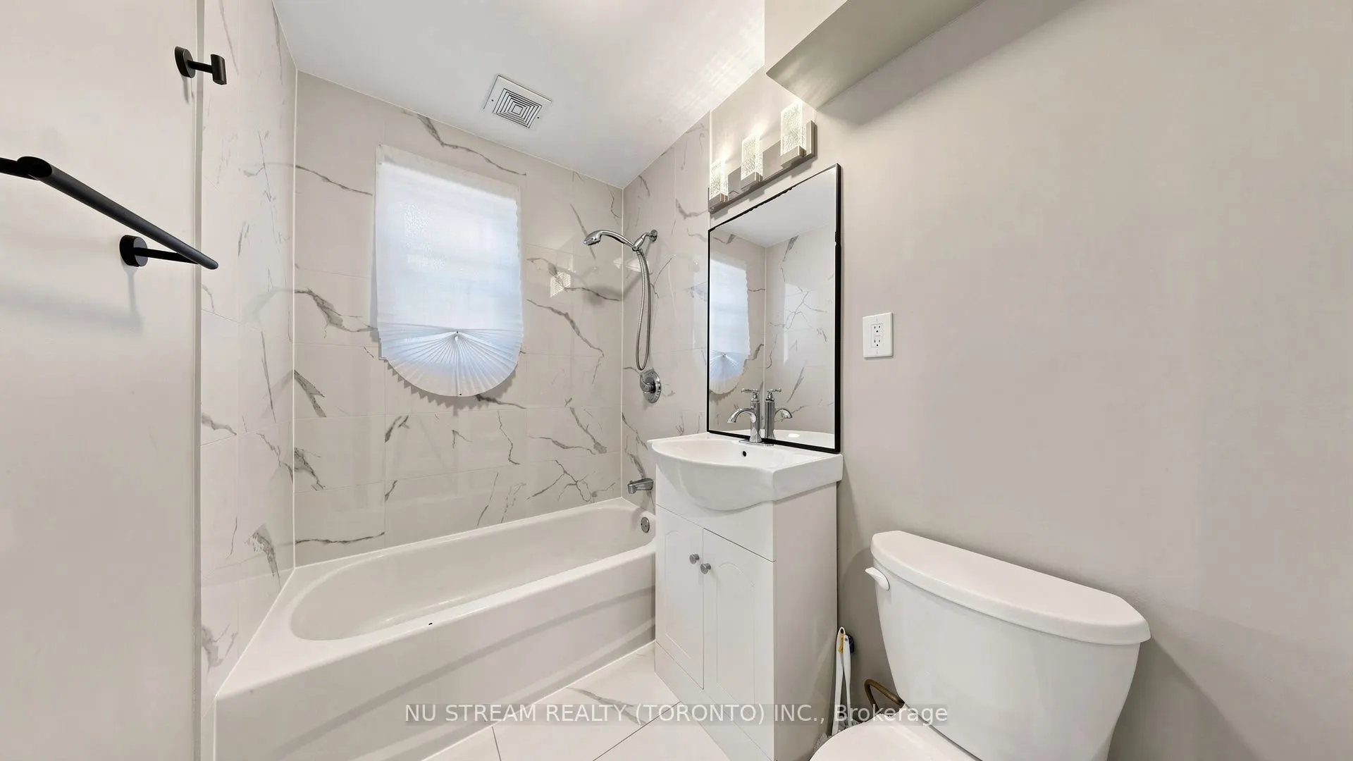 226 Oakridge Drive
