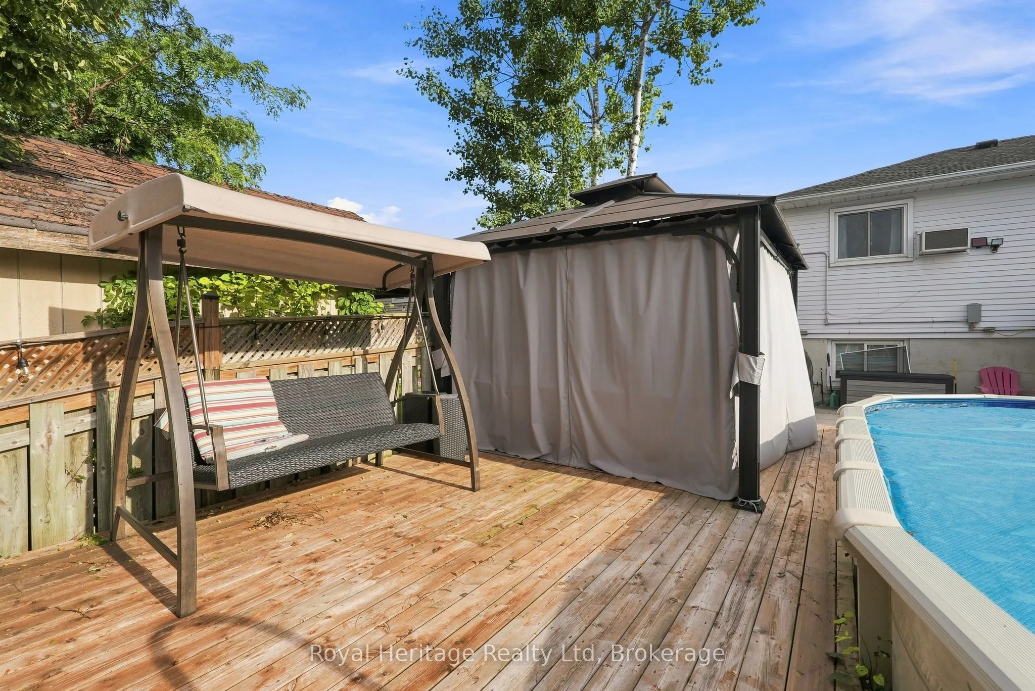 1282 Sunningdale Avenue