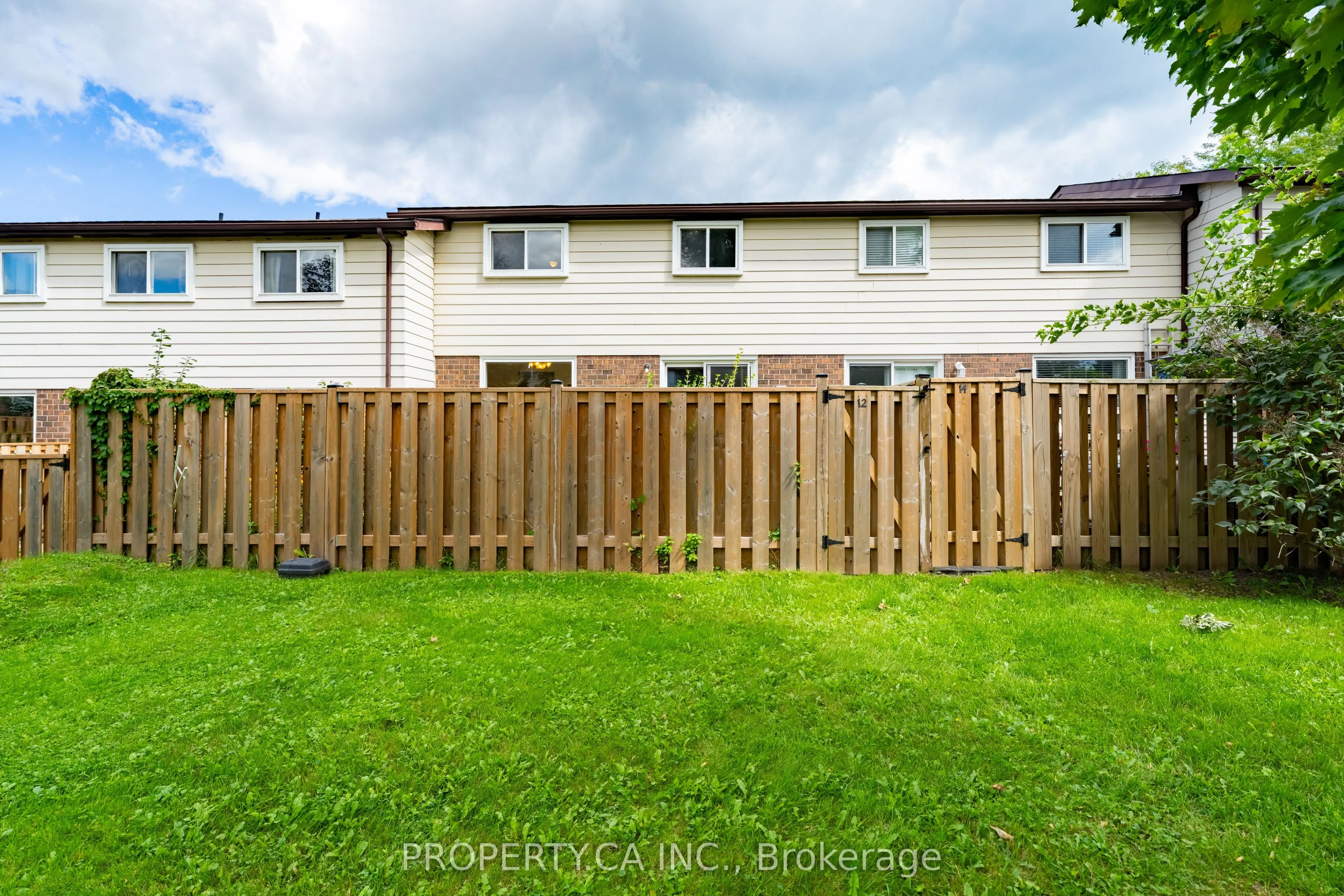 12 Deeprose Lane #31