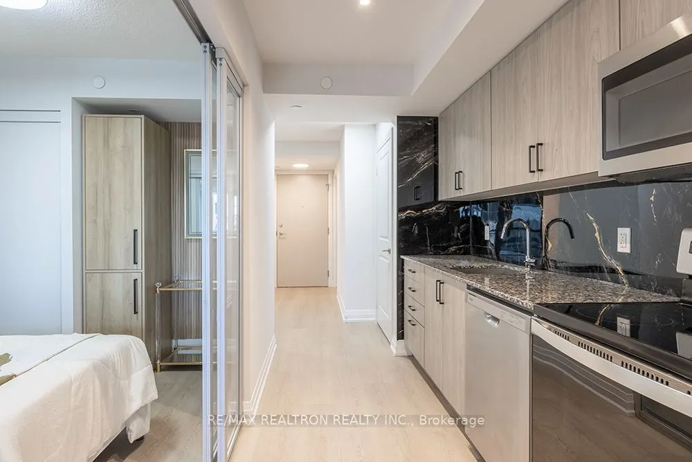 20 Meadowglen Place #322