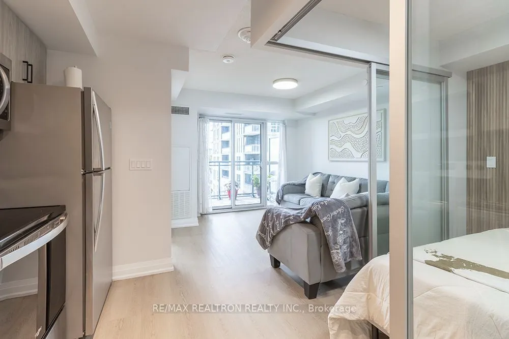 20 Meadowglen Place #322
