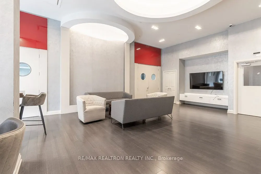 20 Meadowglen Place #322