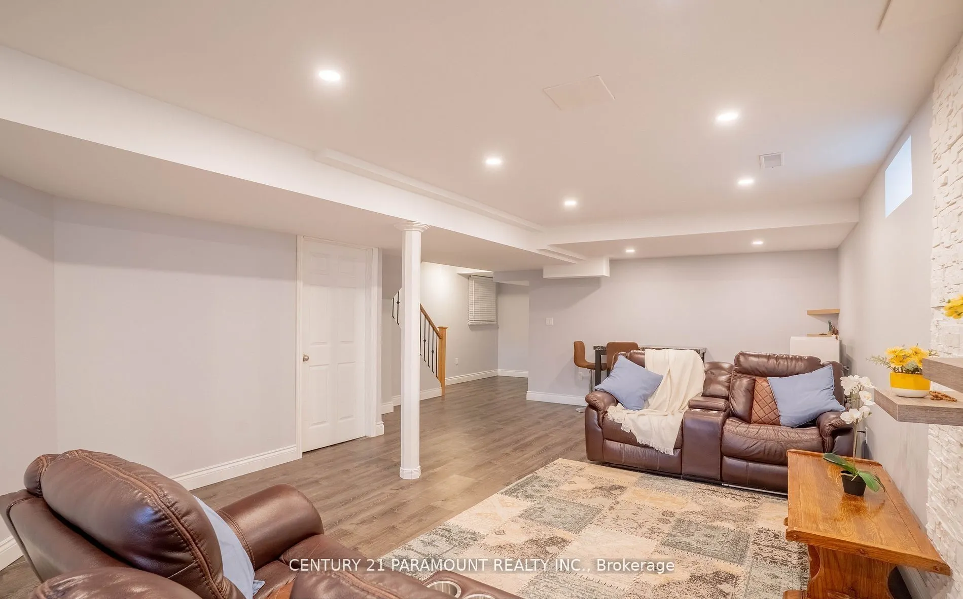 100 Fieldcrest Avenue