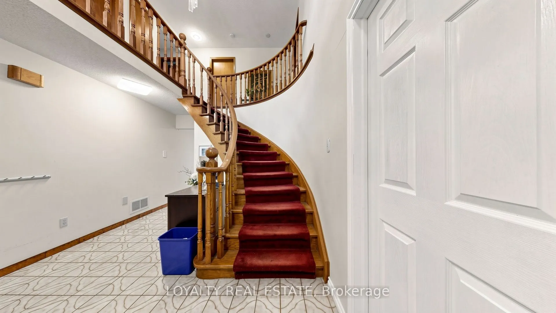 3435 Ellesmere Road