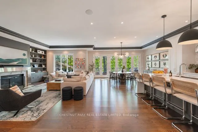 56 Pine Crescent