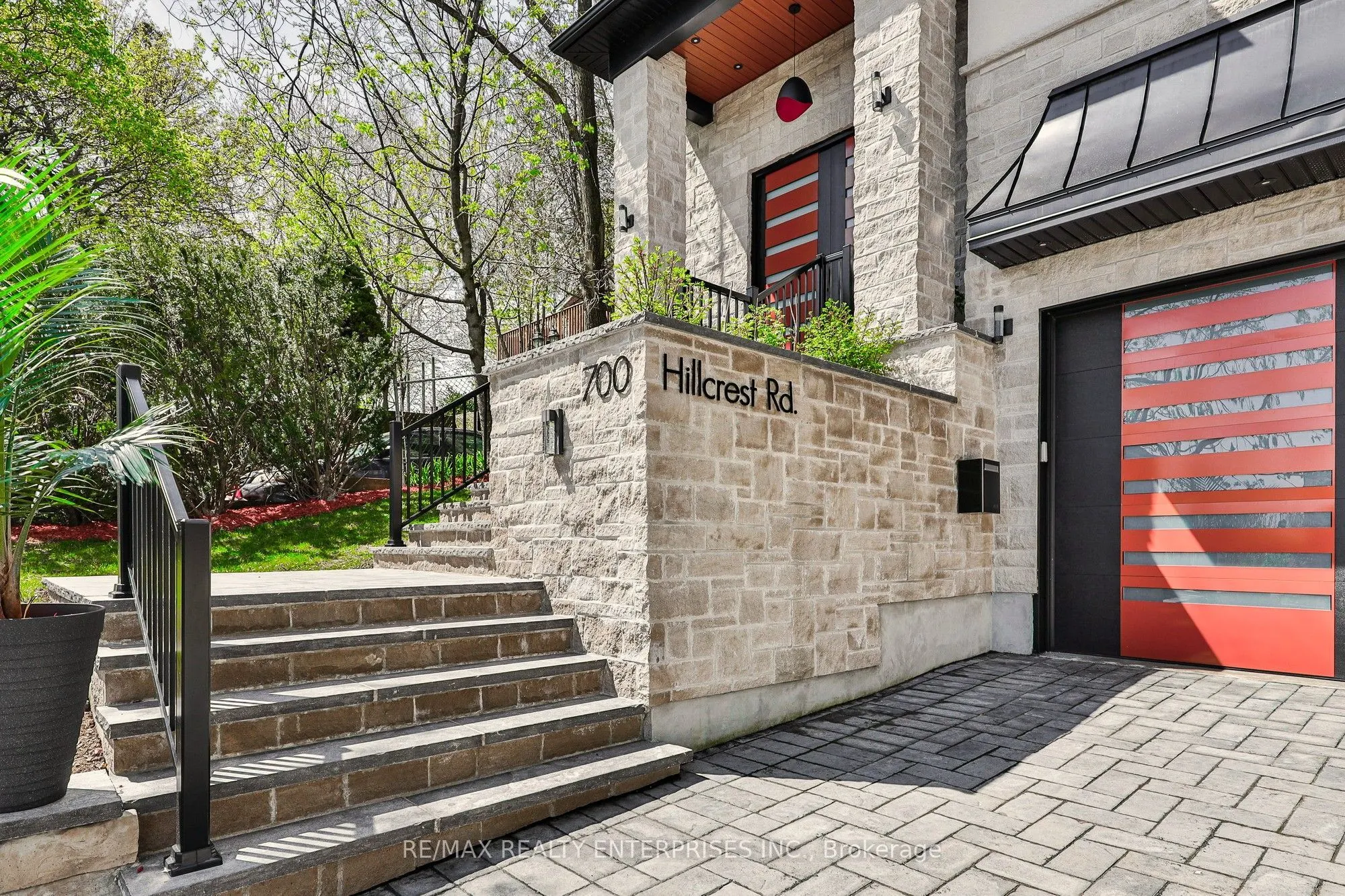 700 Hillcrest Road