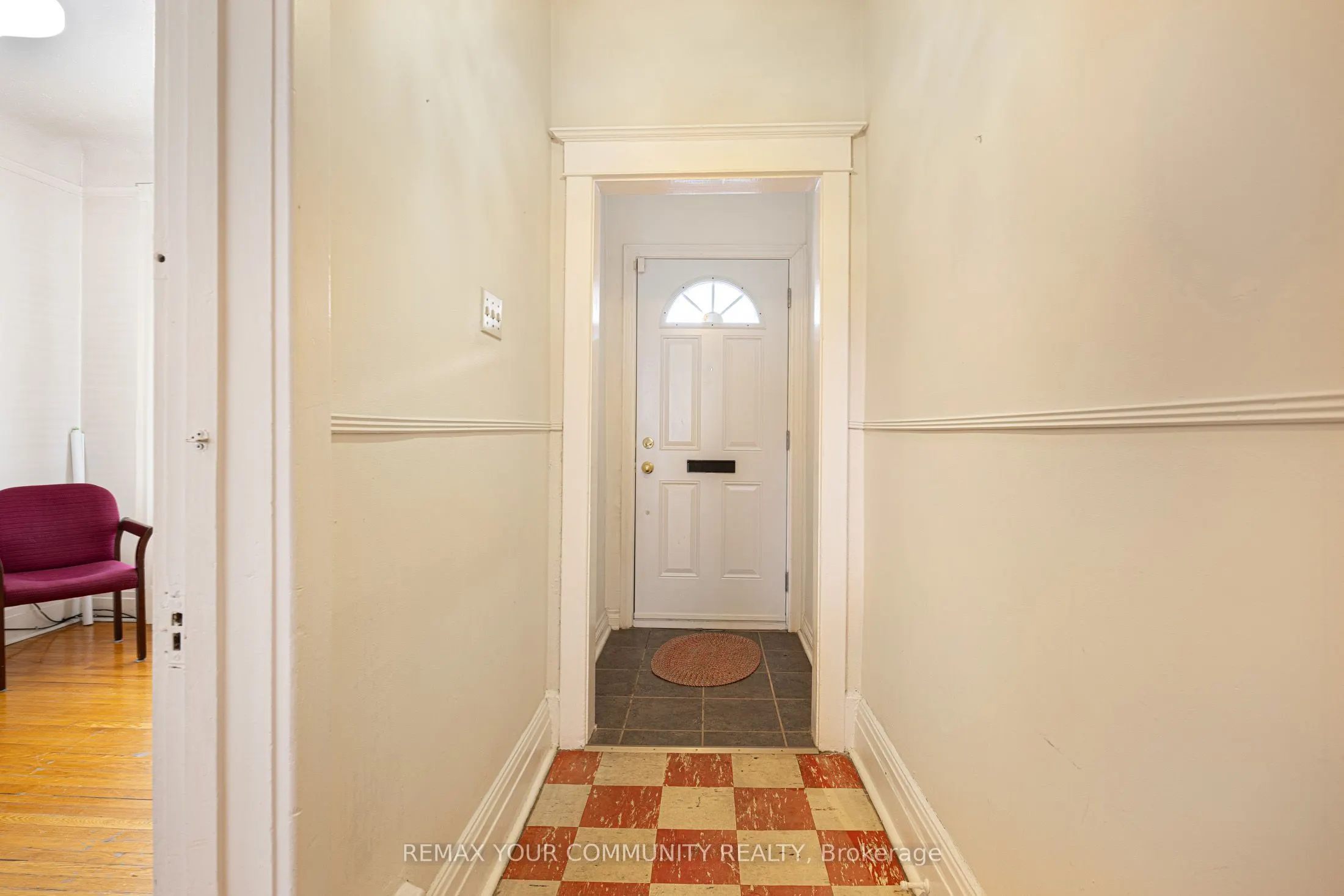 60 Hazelwood Avenue