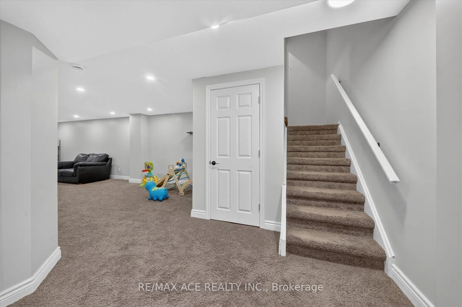 86 Solmar Avenue