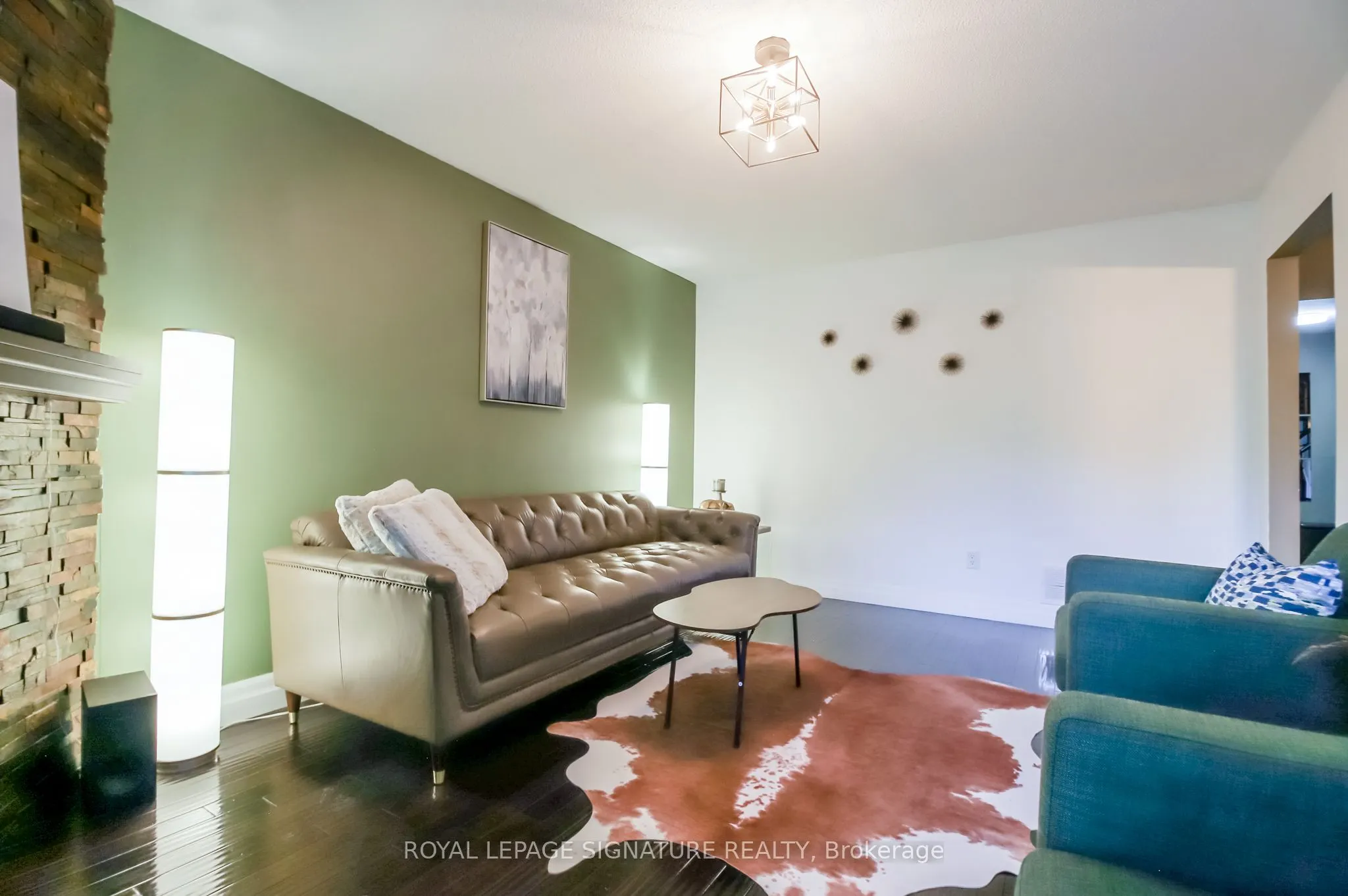 4 Upland Drive
