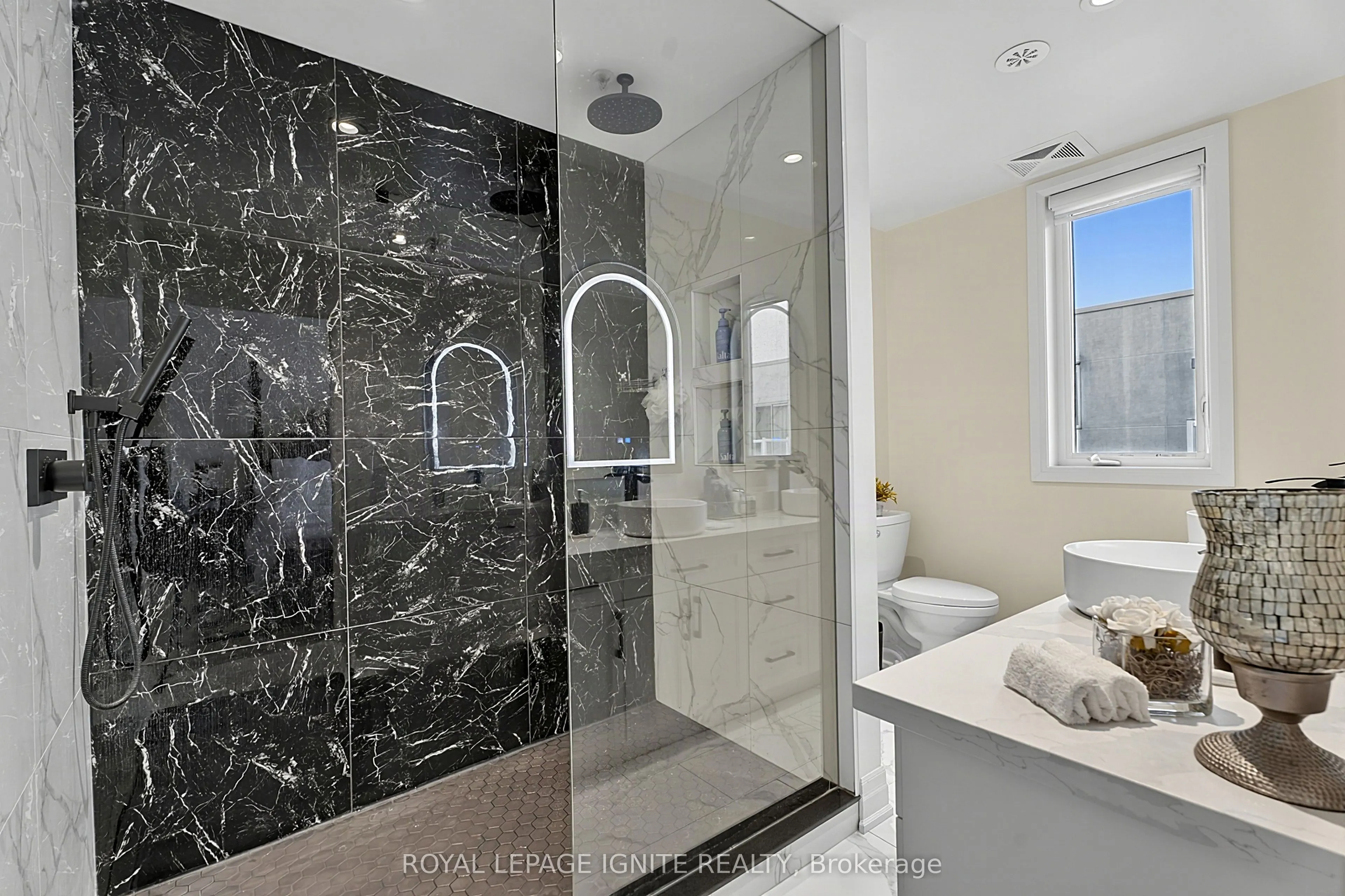 1870 Altona Road #13