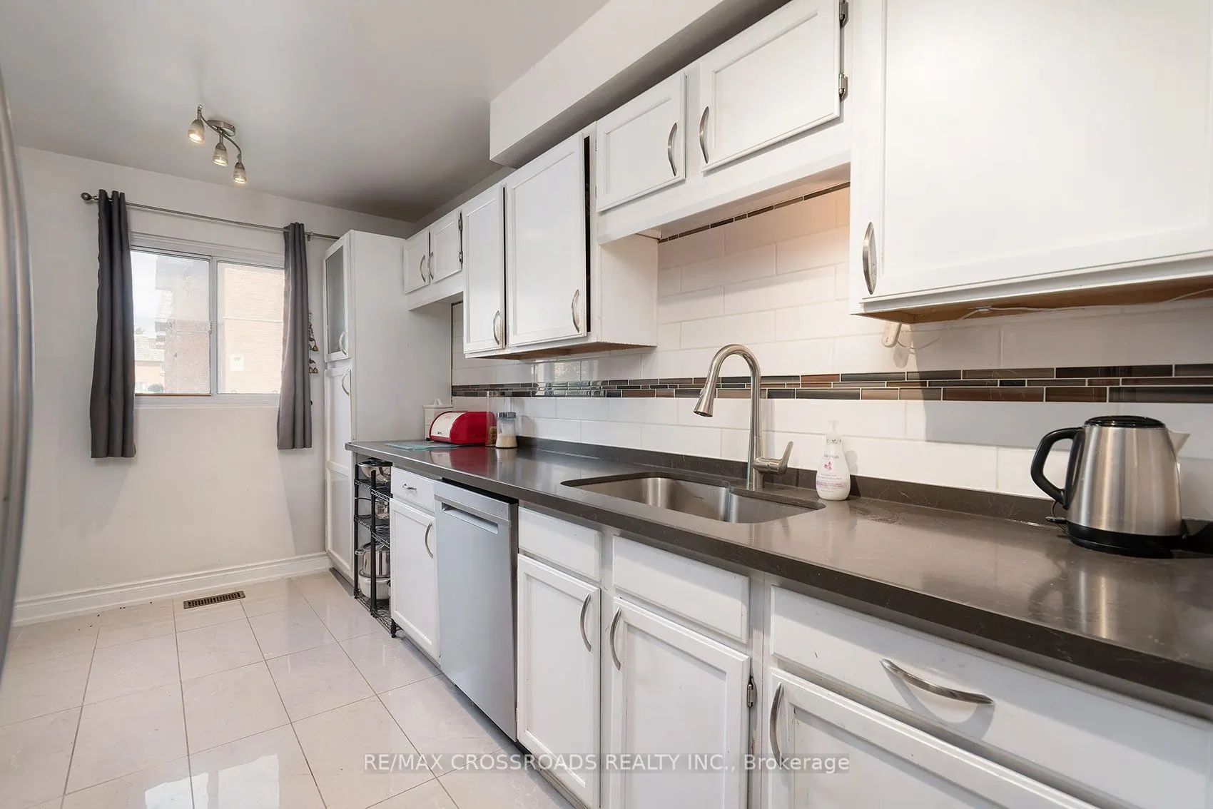 10 Rodda Boulevard #65