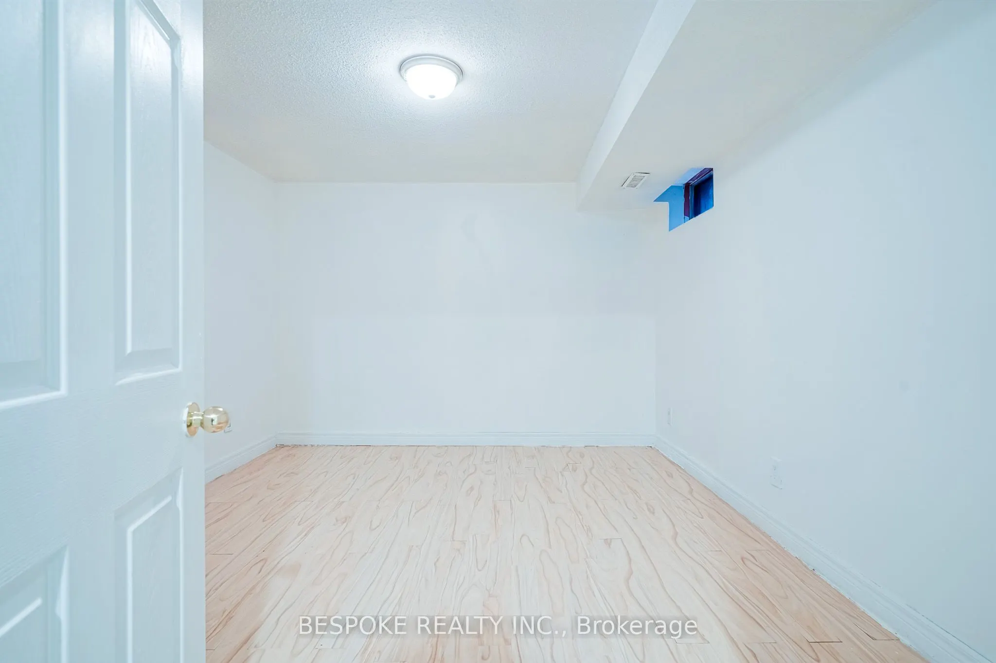 93 GLENTHORNE Drive #Basement