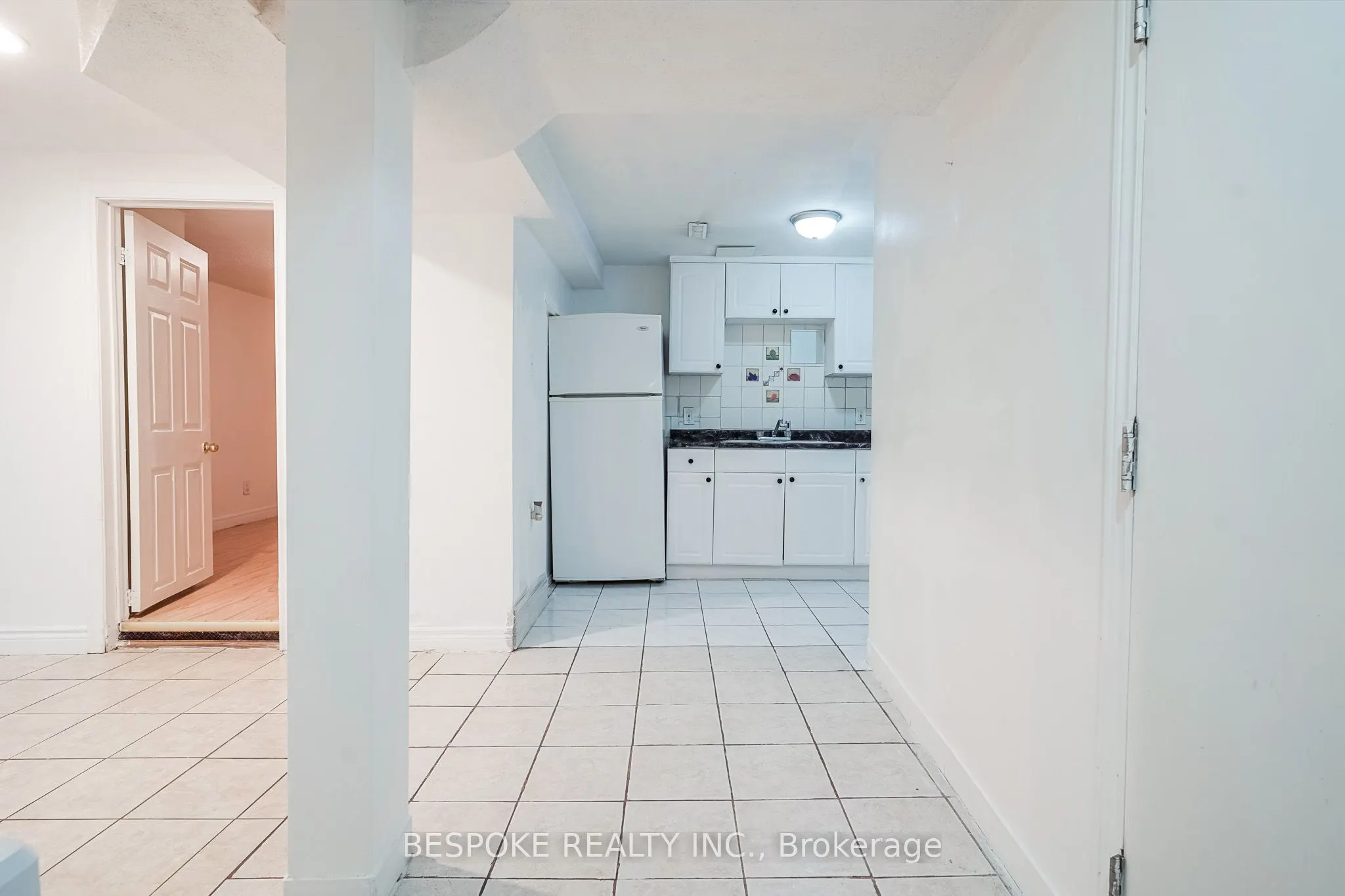 93 GLENTHORNE Drive #Basement