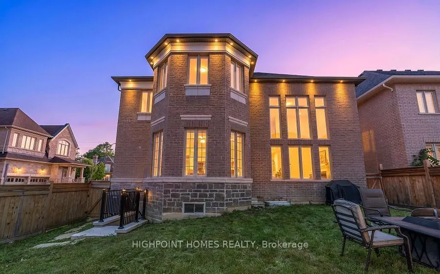 865 Riverside Drive