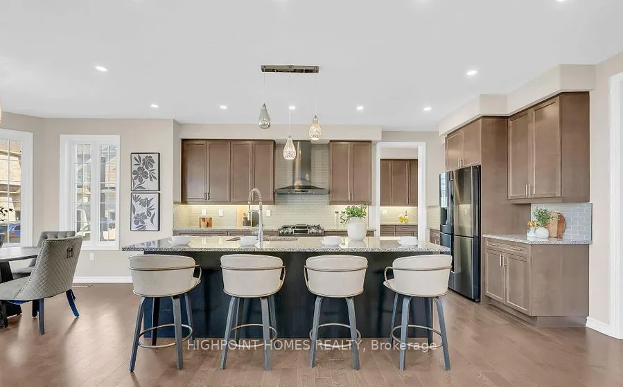 865 Riverside Drive