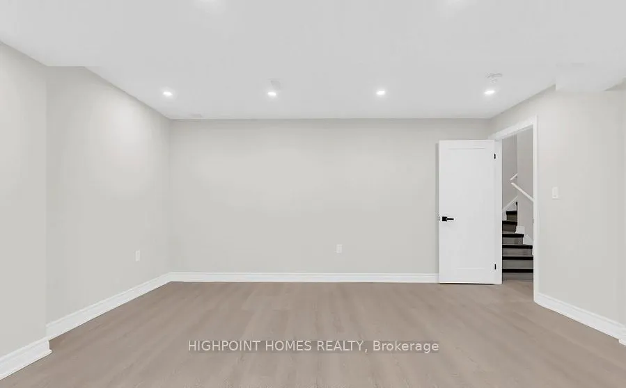 865 Riverside Drive